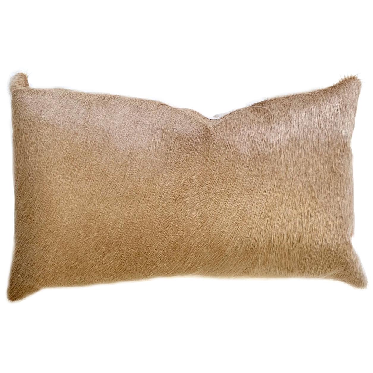 Coussin en cuir de vachette brésilien Forsyth Palomino