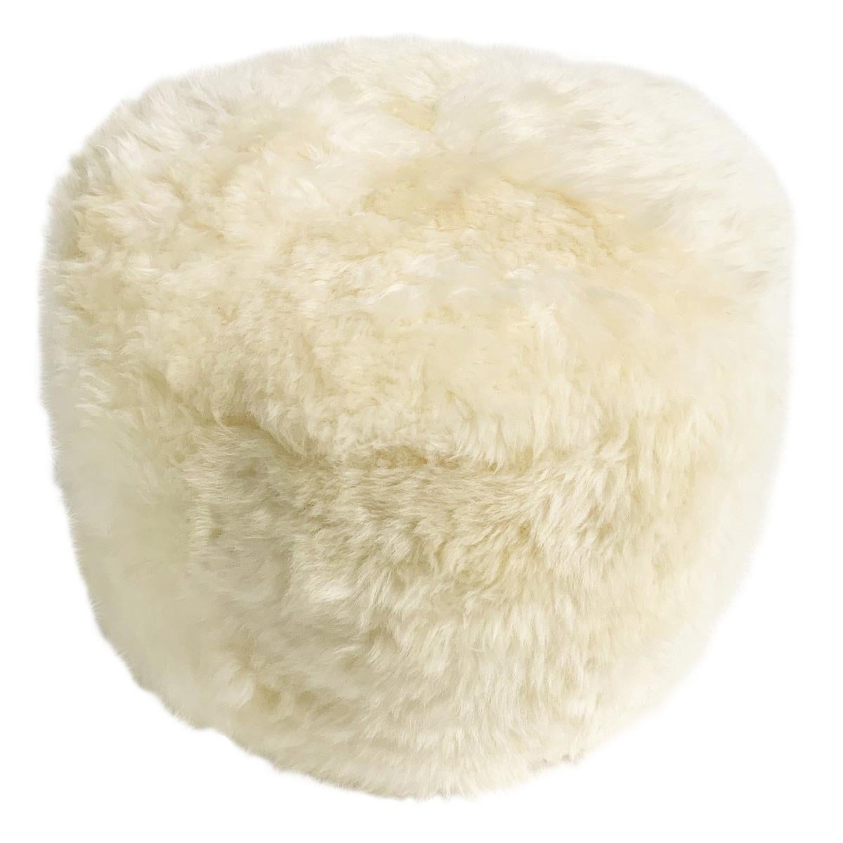 Puf otomano de piel de oveja Forsyth