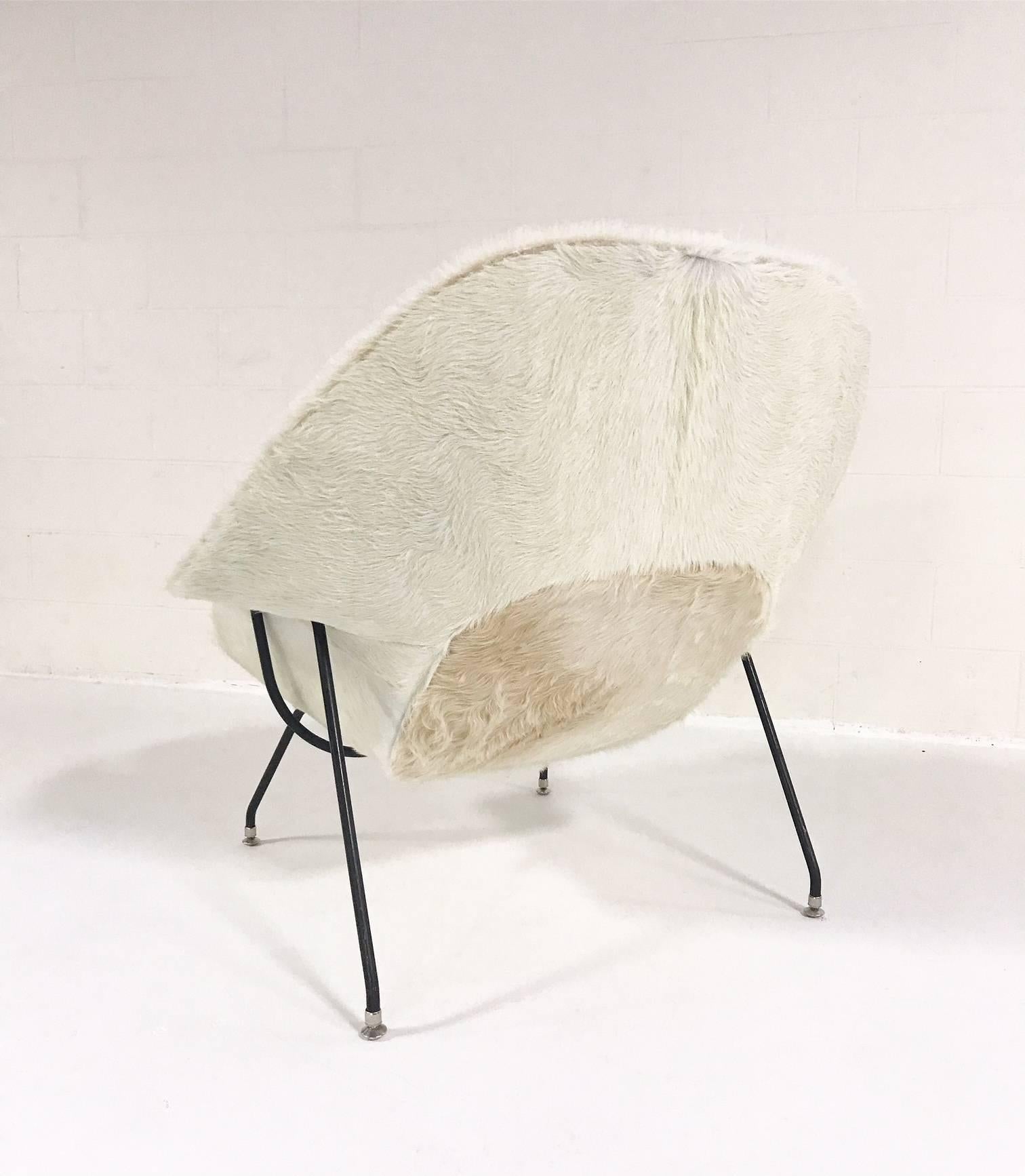 Vintage Eero Saarinen Womb Chair Restored in Brazilian Cowhide 1