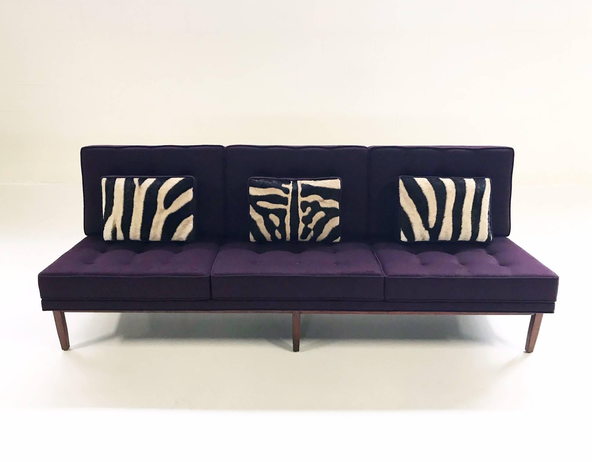 Vintage Florence Knoll Sofa Restored in Loro Piana Aubergine Cashmere In Excellent Condition In SAINT LOUIS, MO