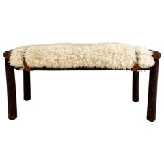 Banc Forsyth X Old Hickory Butte avec coussin personnalisé en peau de mouton de Californie