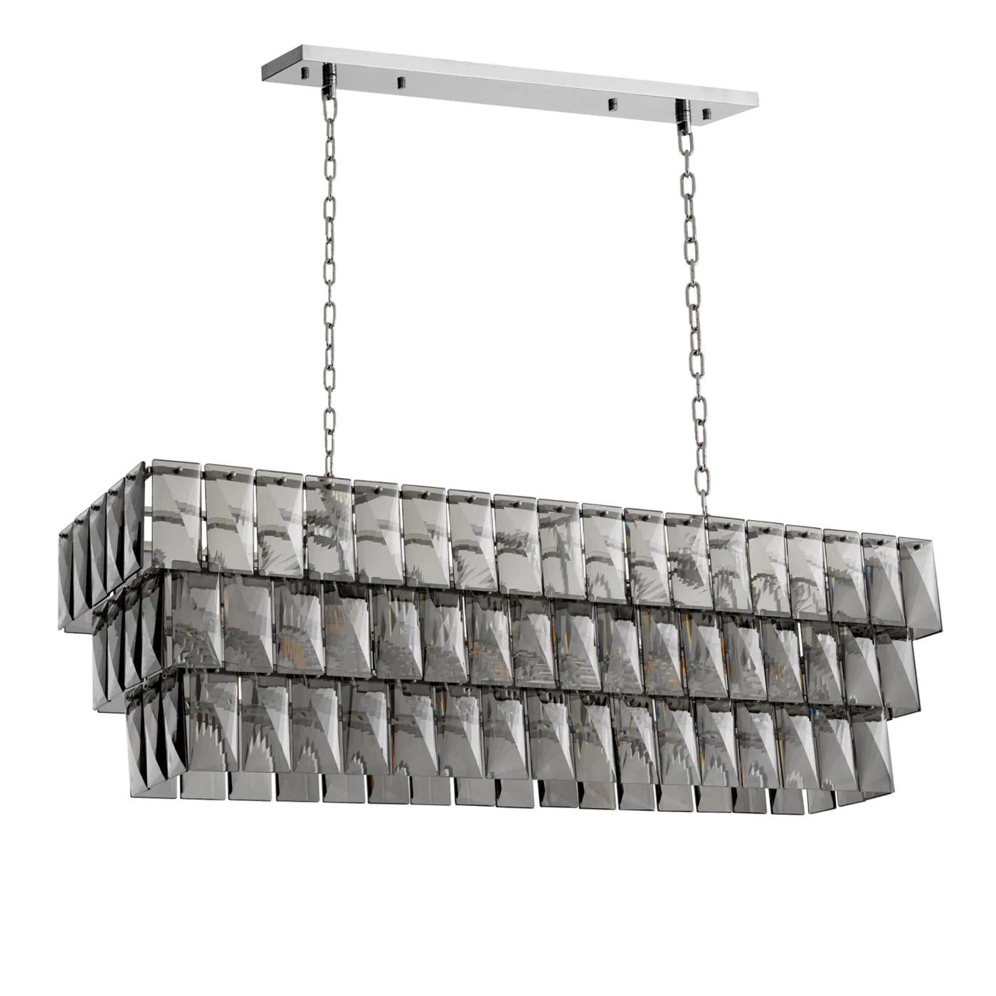 Chandelier Fort Worth Smoked with structure in stainless steel
in nickel finish. With carved smoke glass. 10 bulbs, lmap holder 
type E14, max 40 watt. 220-240 Volt. Bulb not included. Dimmable, 
dimmer not included. Hanging system with chains,