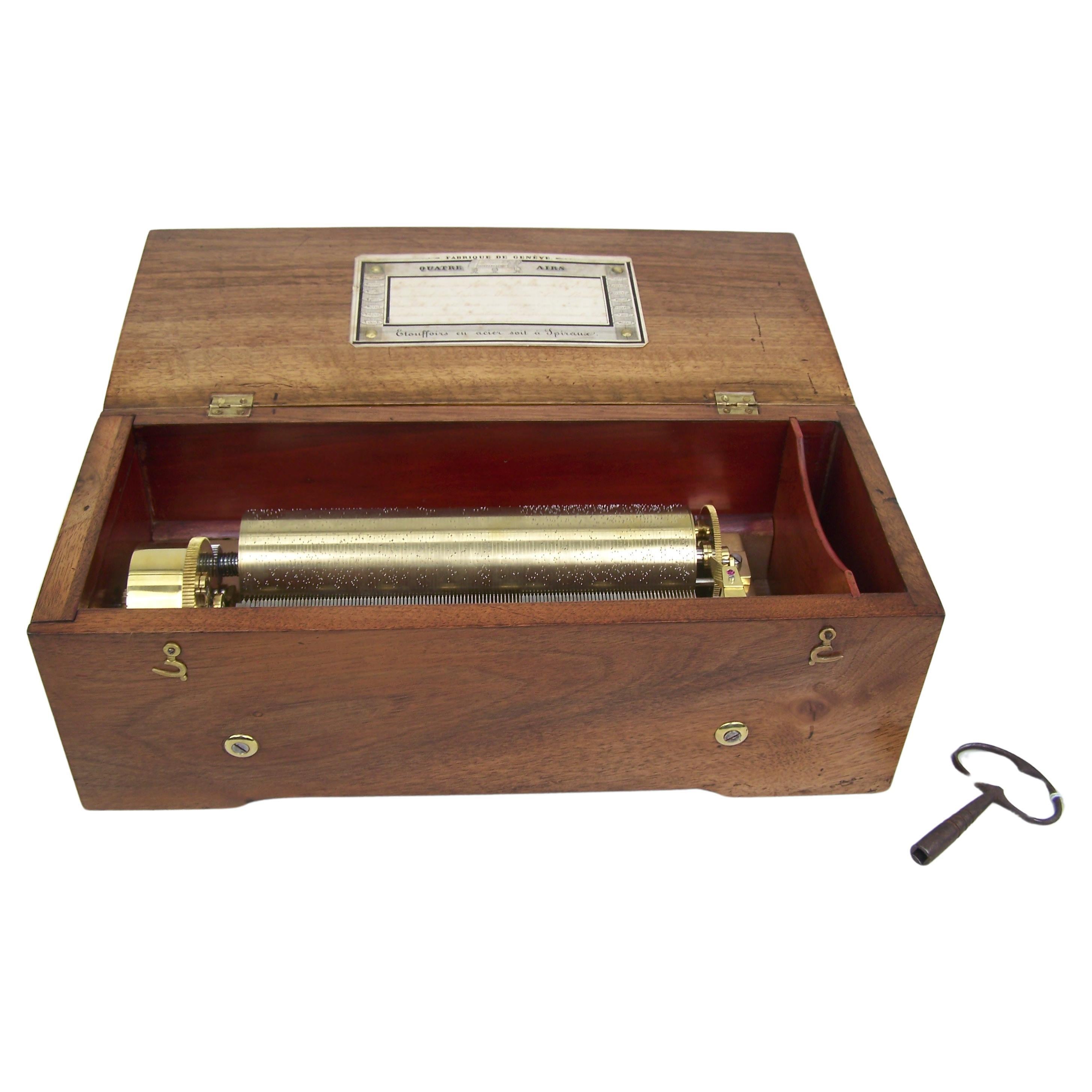 Forte-Piano Music Box by Mouliné Ainé playing 4 Tunes