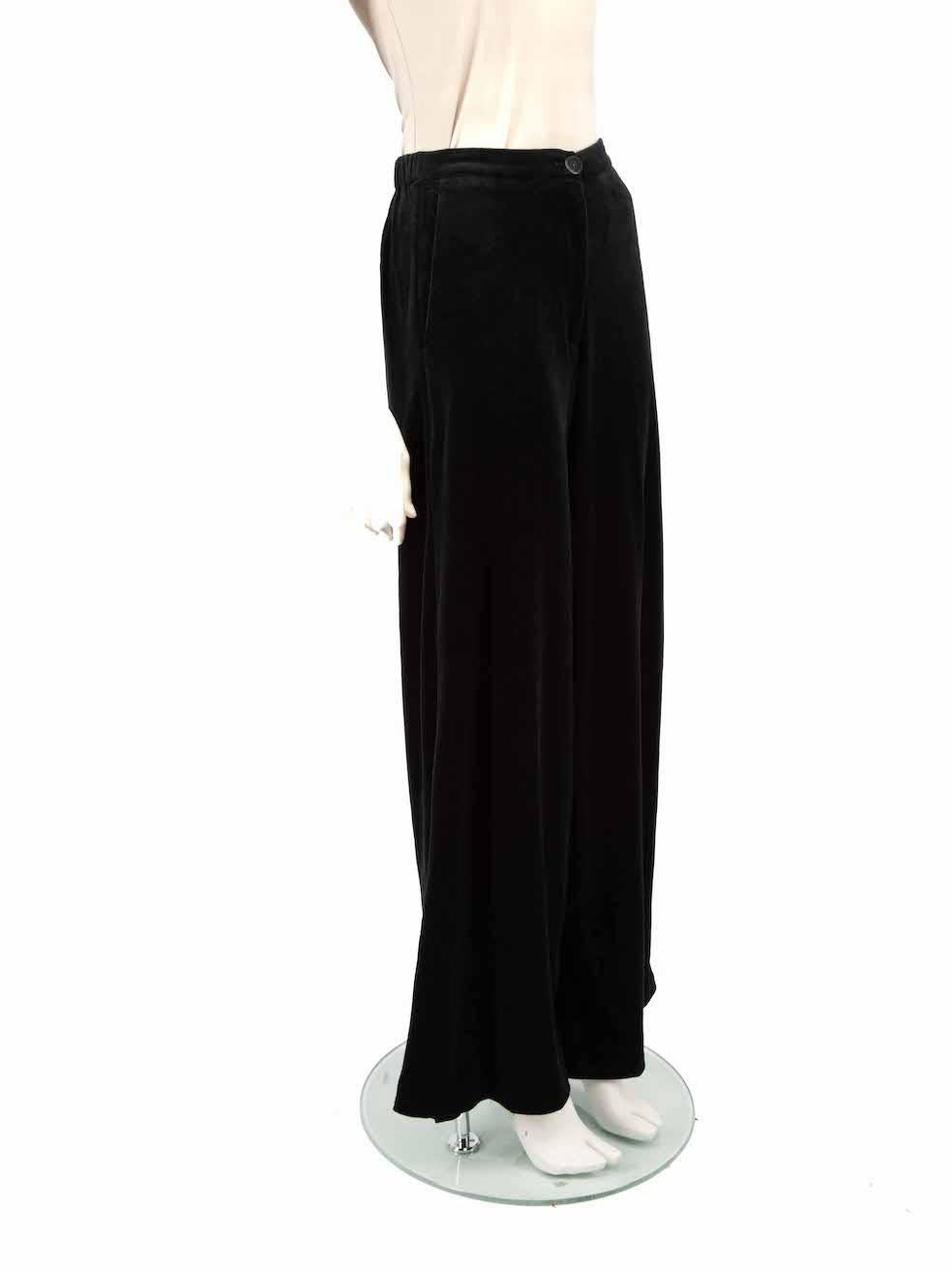 CONDITION is Very good. Hardly any visible wear to trousers is evident on this used Forte Forte designer resale item.
 
 
 
 Details
 
 
 Black
 
 Velvet
 
 Wide leg trousers
 
 High rise
 
 Front zip closure with button
 
 2x Front side pockets
 
