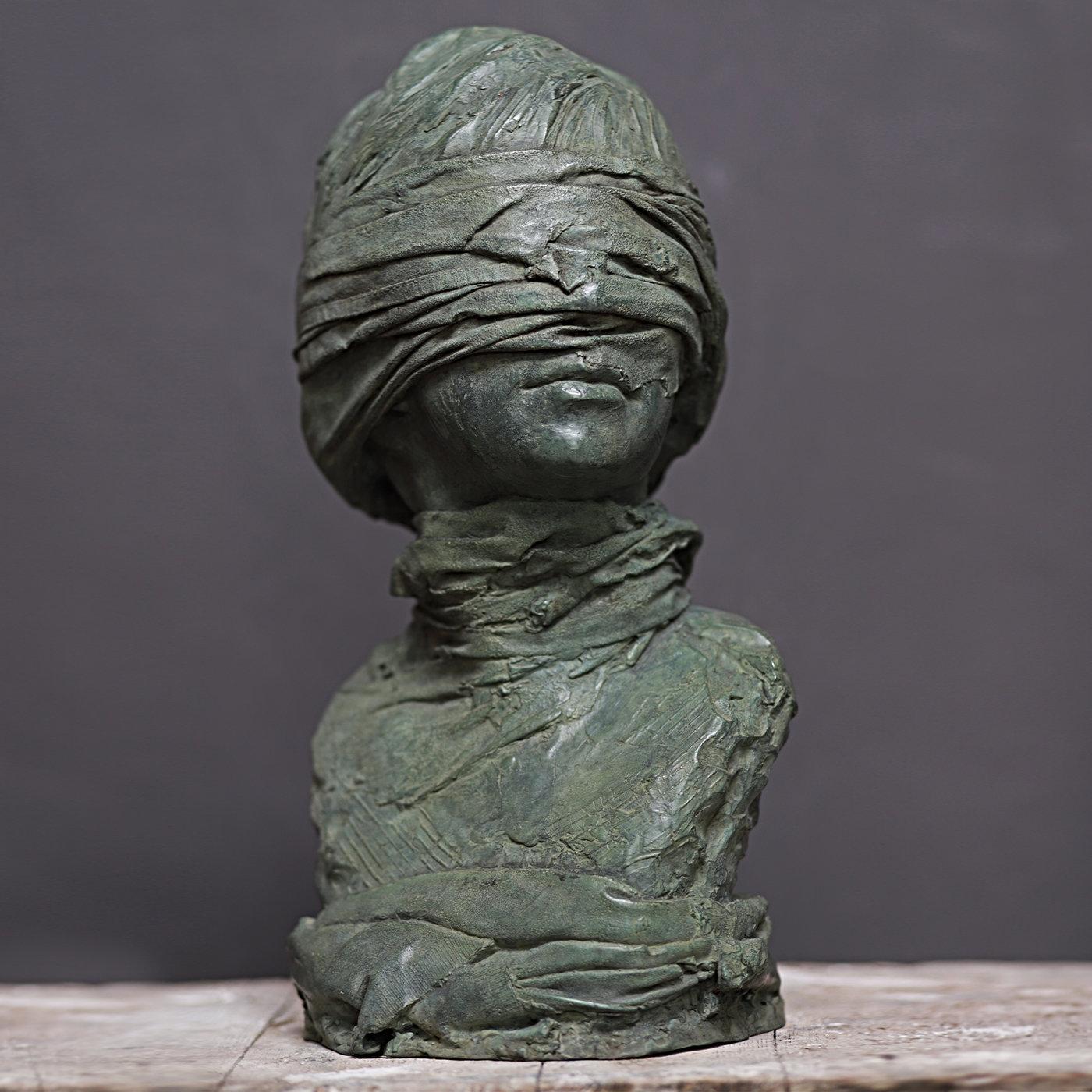 Fortunata Bronze Sculpture For Sale 2