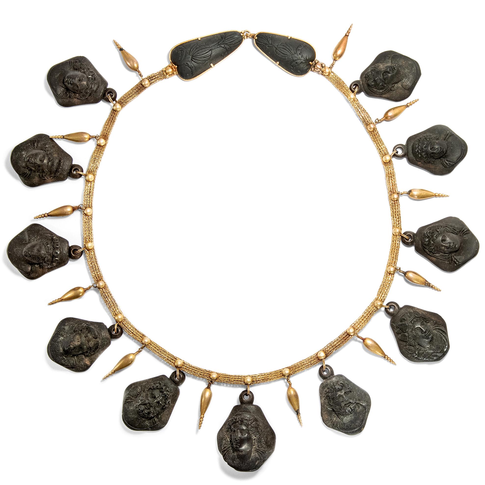 From the 1820s onwards, Etruscan jewellery had been found in excavations in Italy – just at a time when the art and culture of antiquity was all the rage, and classical studies were part of every higher education. Alexandrine Bonaparte, Princess of
