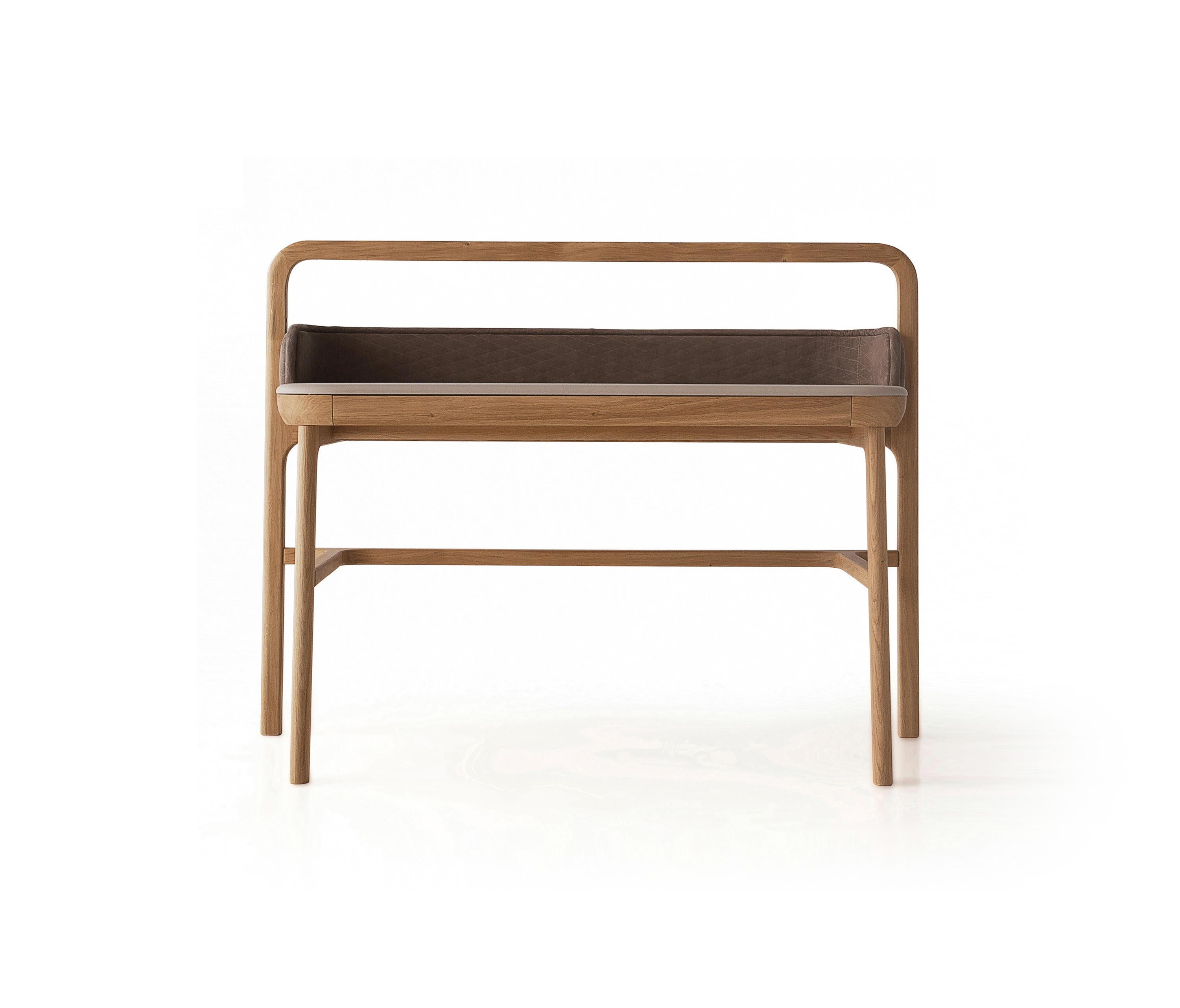 Fortune ii, Contemporary Oak Vanity Upholstered in Premium Calf For
