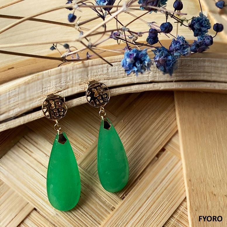 Fortune Jade Pendulum drop and Dangle Earrings (with Solid 14K Yellow Gold) For Sale 1