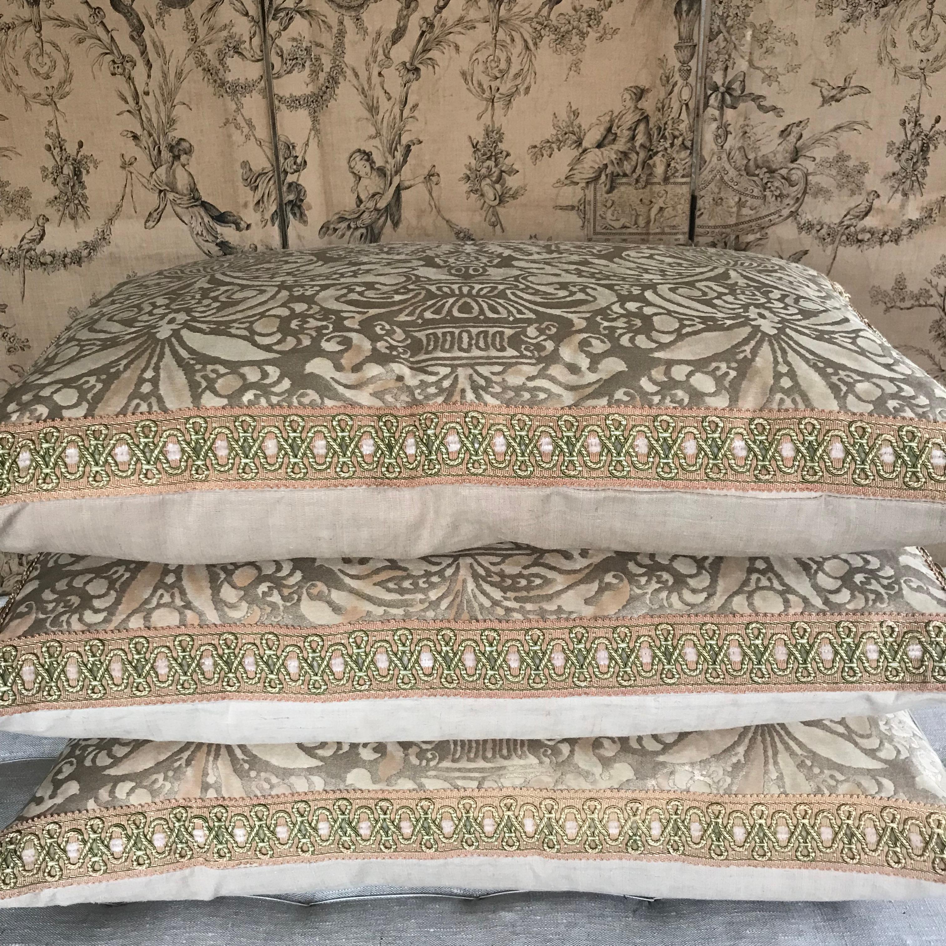 Fortuny Textile Pillow In Excellent Condition In Salisbury, GB