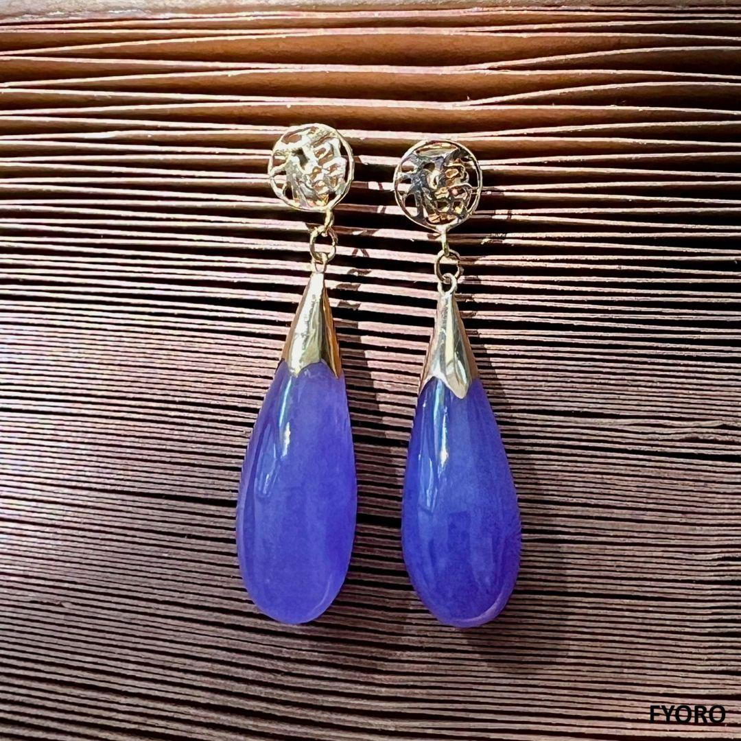 Fortune Purple Jade Long Drop Earrings with 14K Yellow Gold In New Condition For Sale In Kowloon, HK