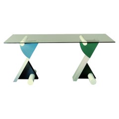 Fortune Side Table, by Michele De Lucchi for Memphis Milano Collection
