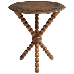 Table de diseuse de bonne aventure:: vers 1830