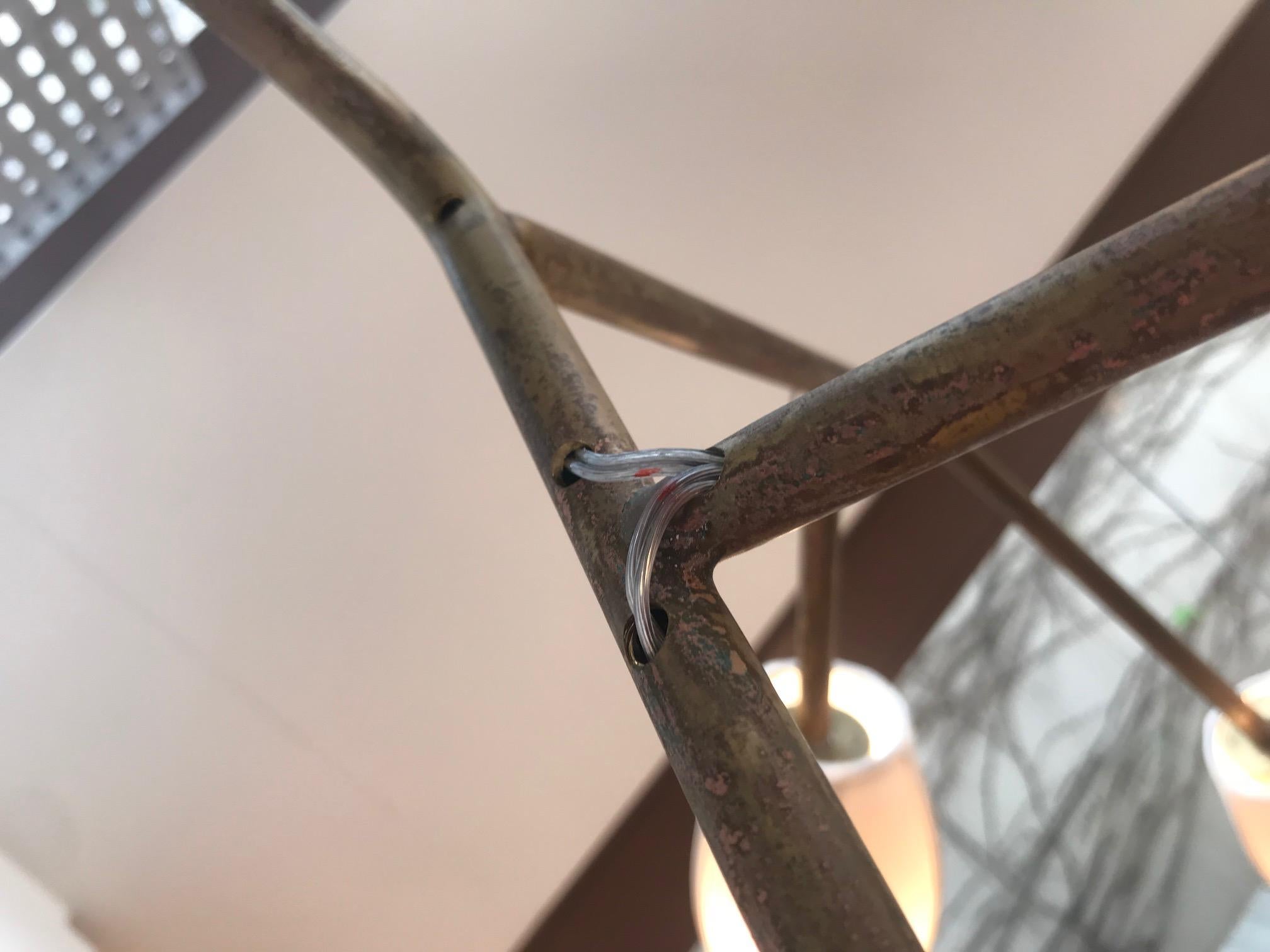 Forward - Lampada a sospensione brasiliana contemporanea in ottone scultoreo In condizioni Nuovo in vendita a Sao Paulo, Sao Paulo