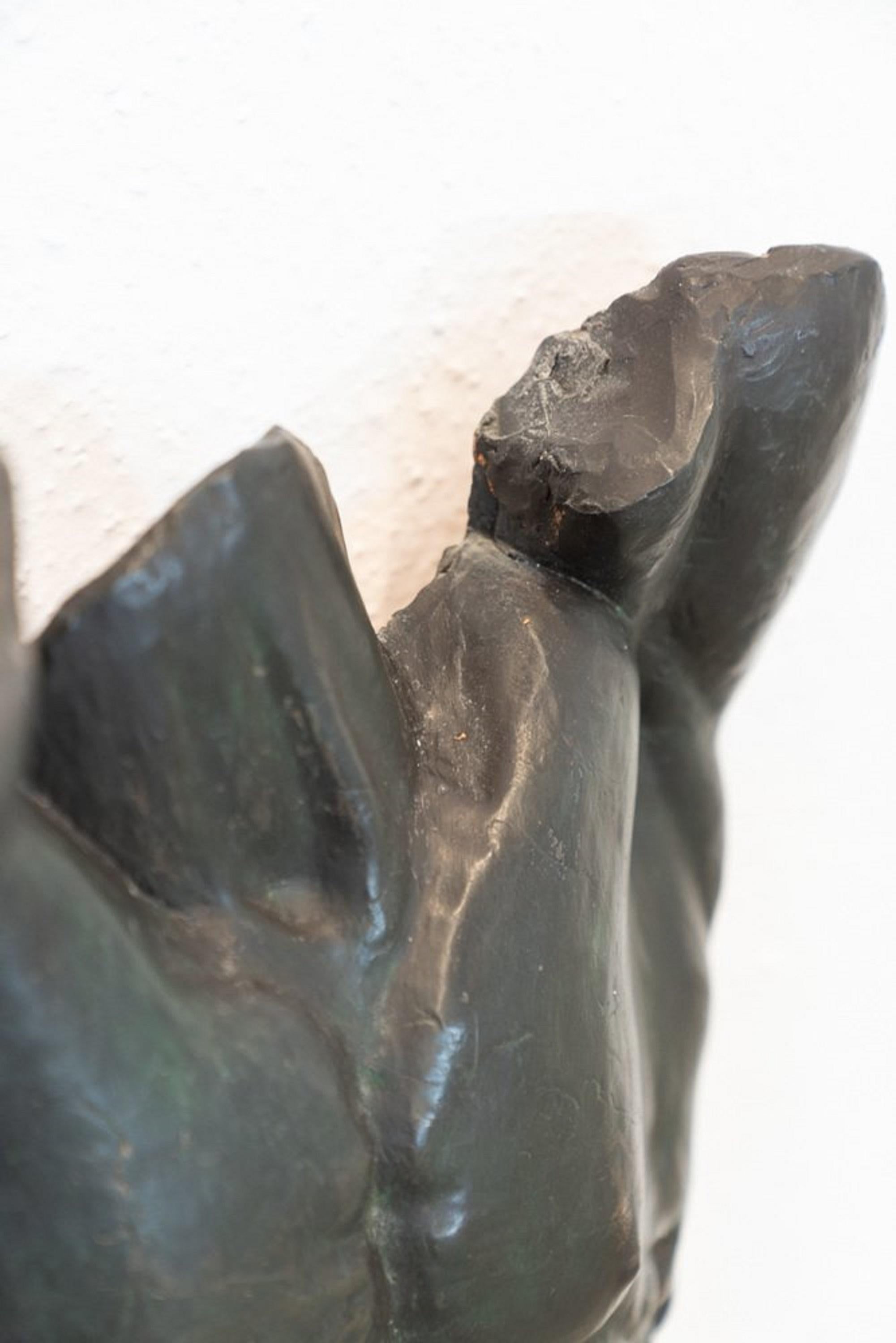 Force et fragilité, 1980, terre cuite Bon état - En vente à Manzano, IT