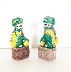 Fo's Dogs Pair of Hand Decorated Ceramics' 900, Antiques