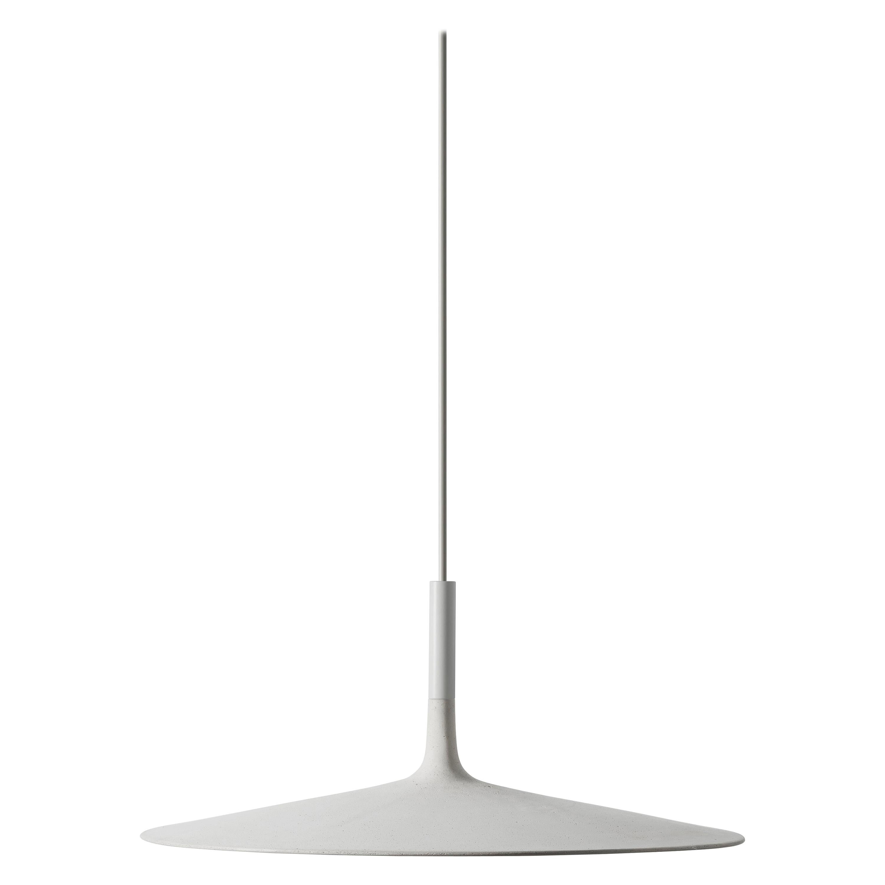 Grande suspension Foscarini Aplomb blanche en blanc de Lucidi et Pevere