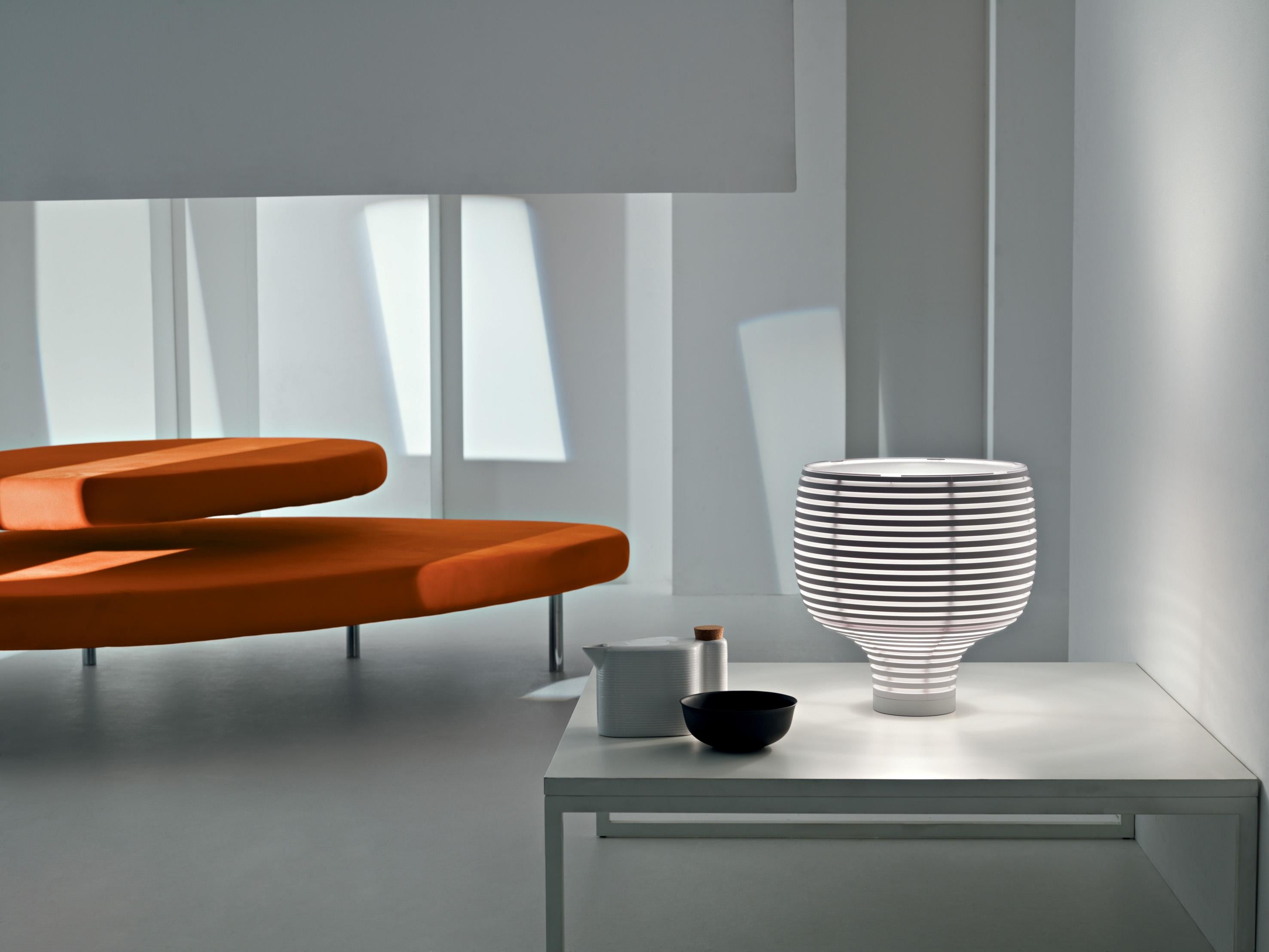 Italian Foscarini Behive Table Lamp in White by Werner Aisslinger