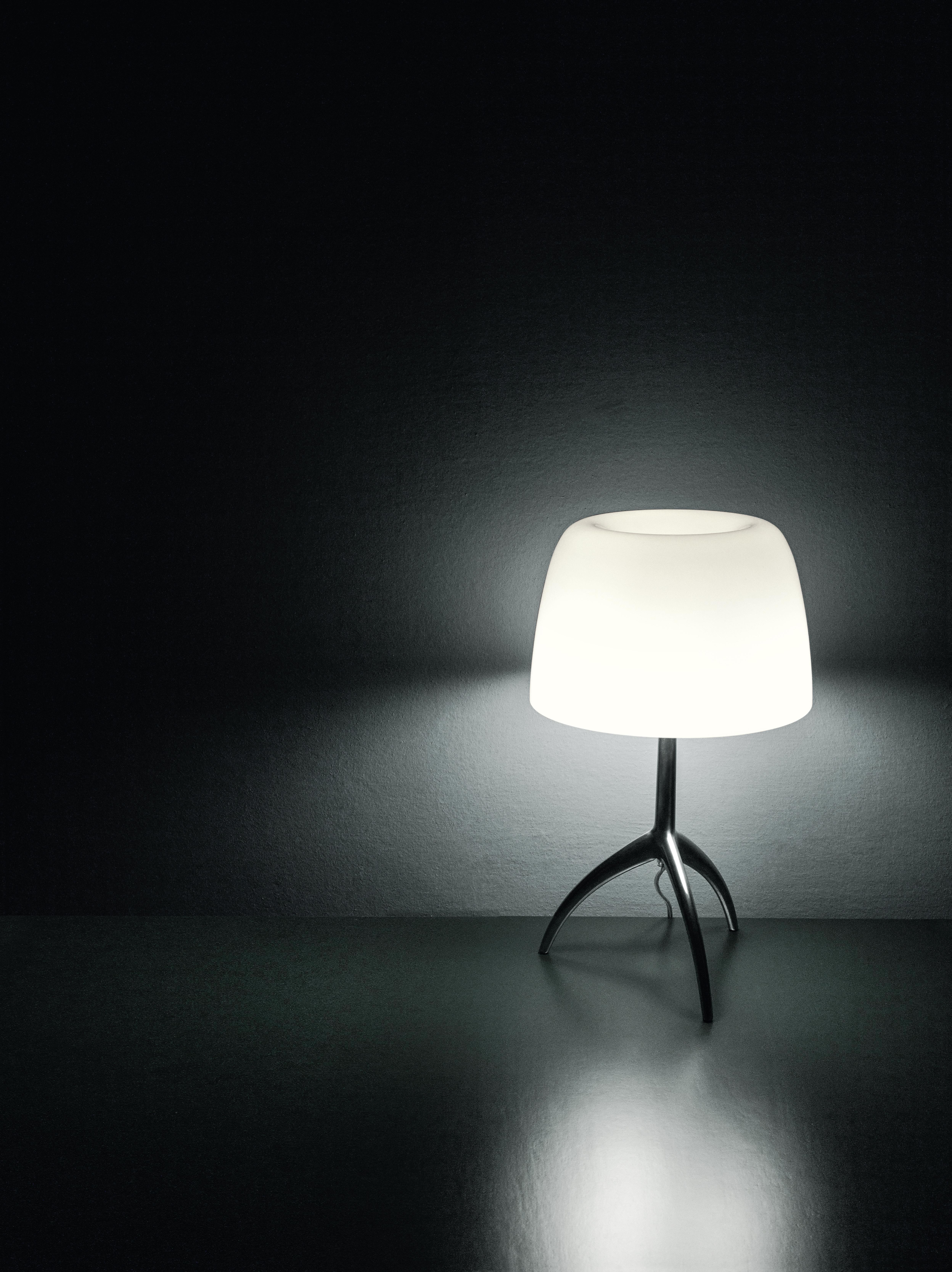 italien Grande lampe de bureau Foscarini Lumière en blanc et chrome noir par Rodolfo Dordoni en vente