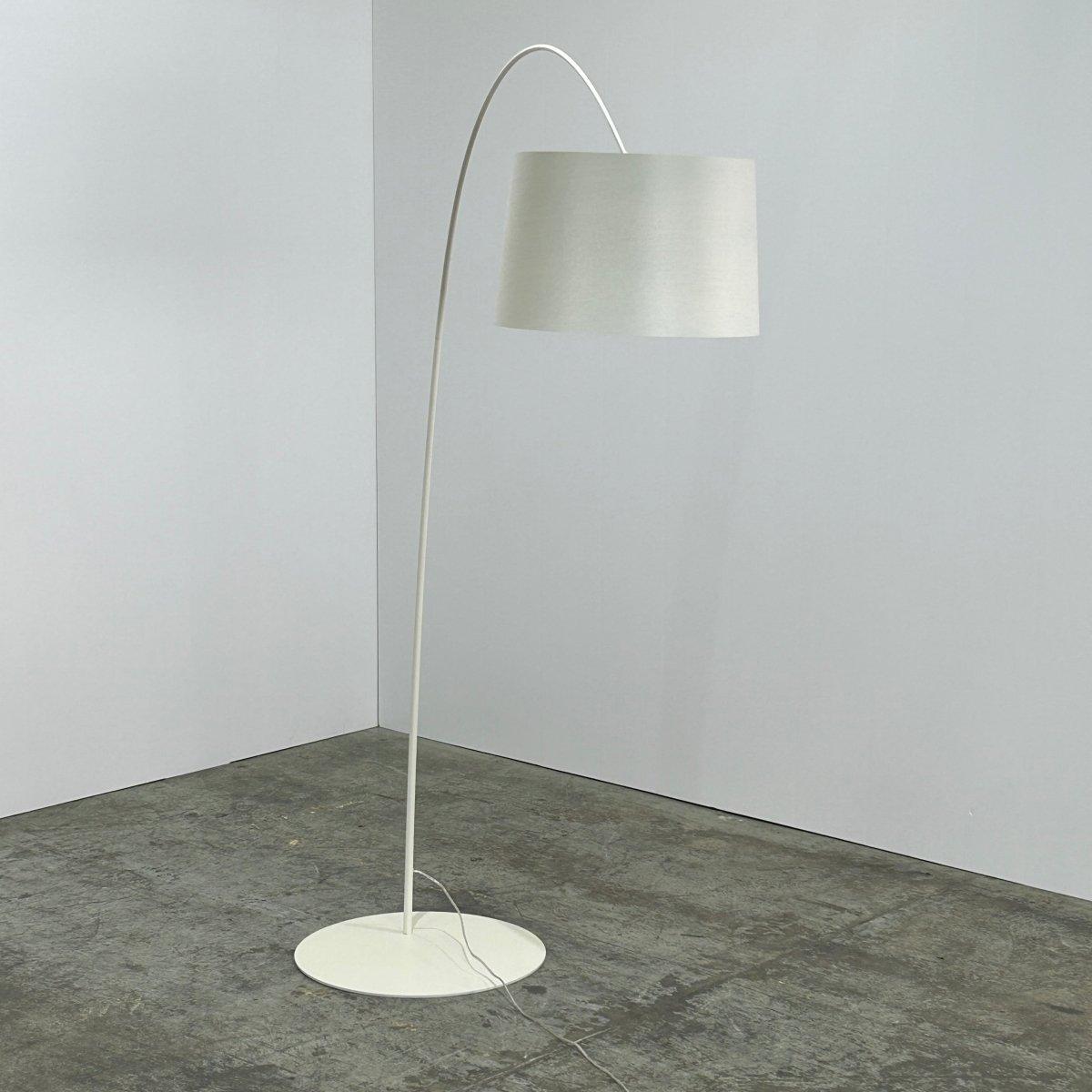 Foscarini Twiggy Floor Lamp by Marc Sadler In Excellent Condition For Sale In Basildon, London