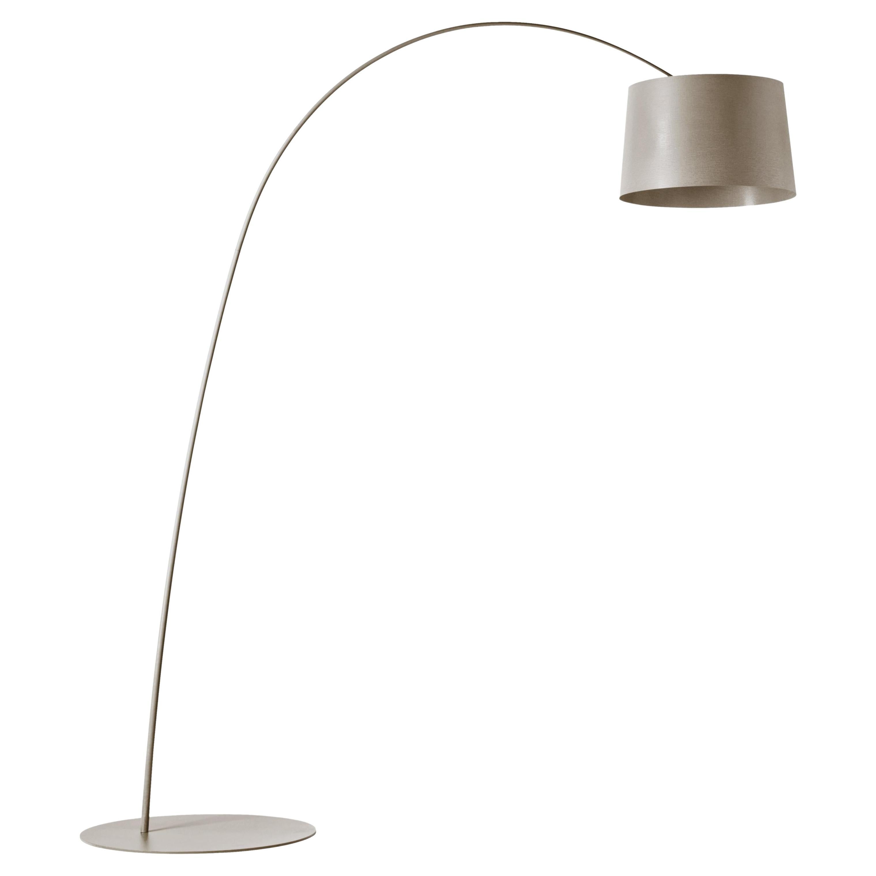 Foscarini Twiggy LED-Stehleuchte in Greige von Marc Sadler im Angebot