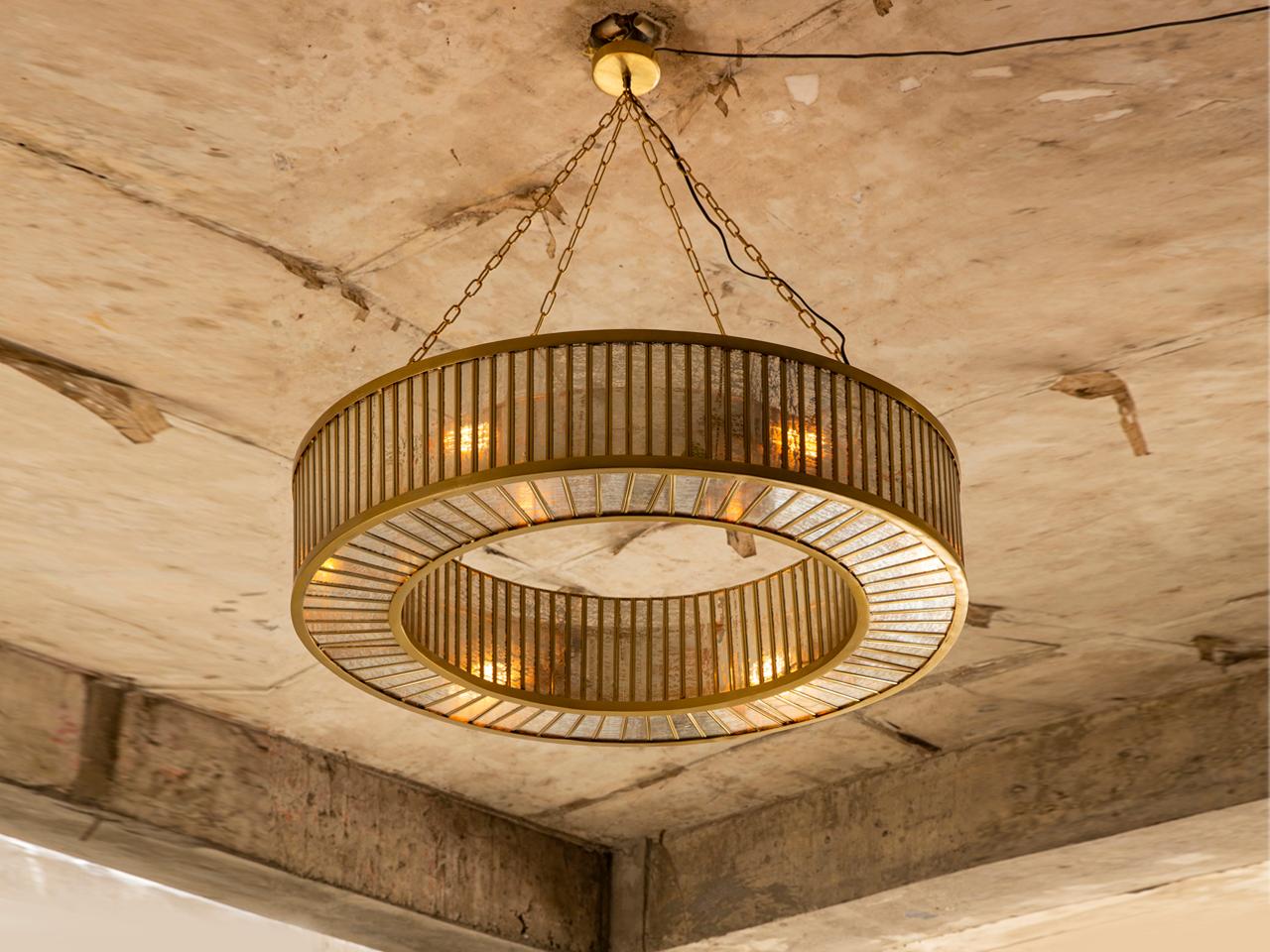 Lampadario Fossil dello Studio Namit Khanna in vendita 1