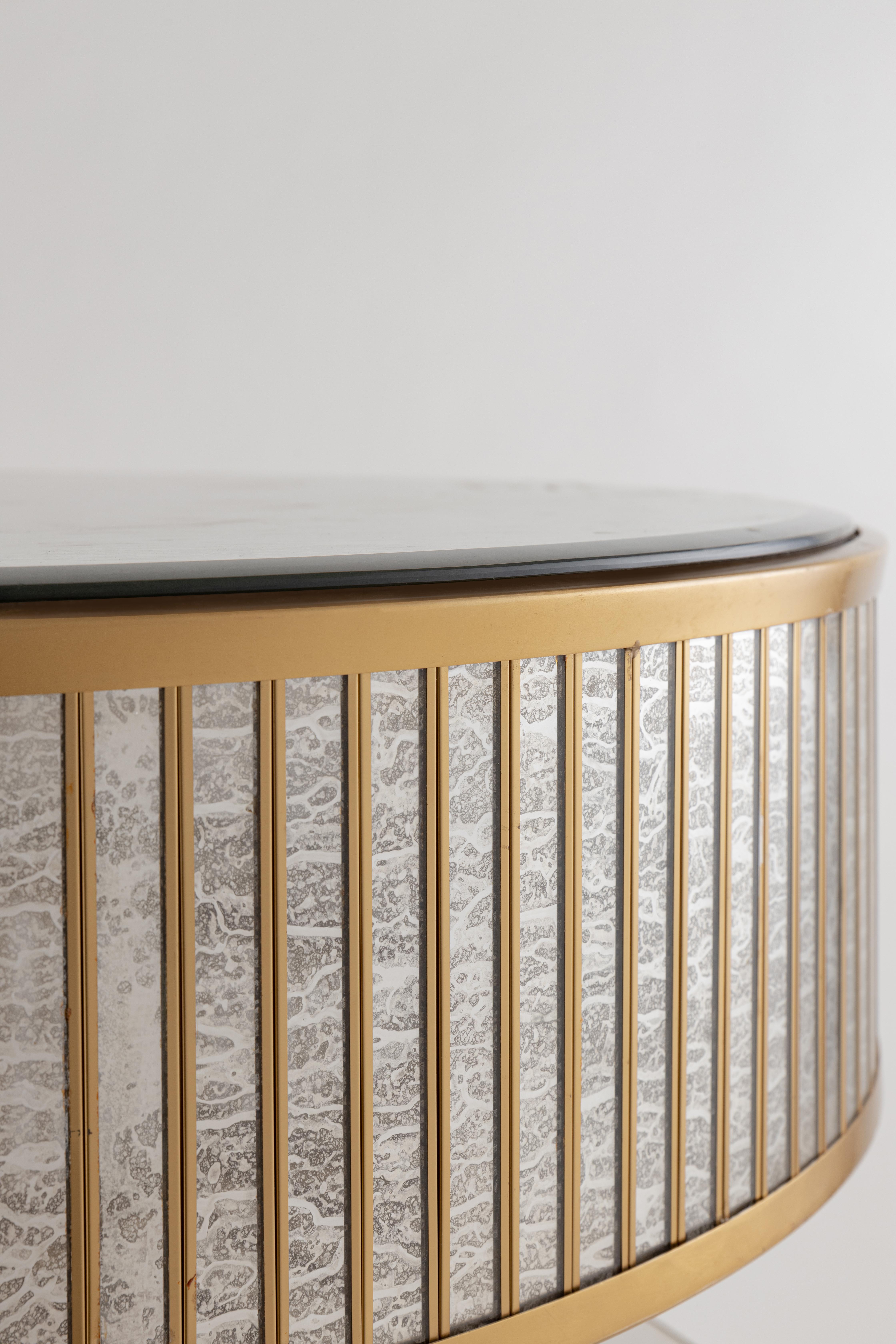 Mesa baja Fossil de Studio Namit Khanna en Nuevo estado para la venta en Moradabad, Uttar Pradesh