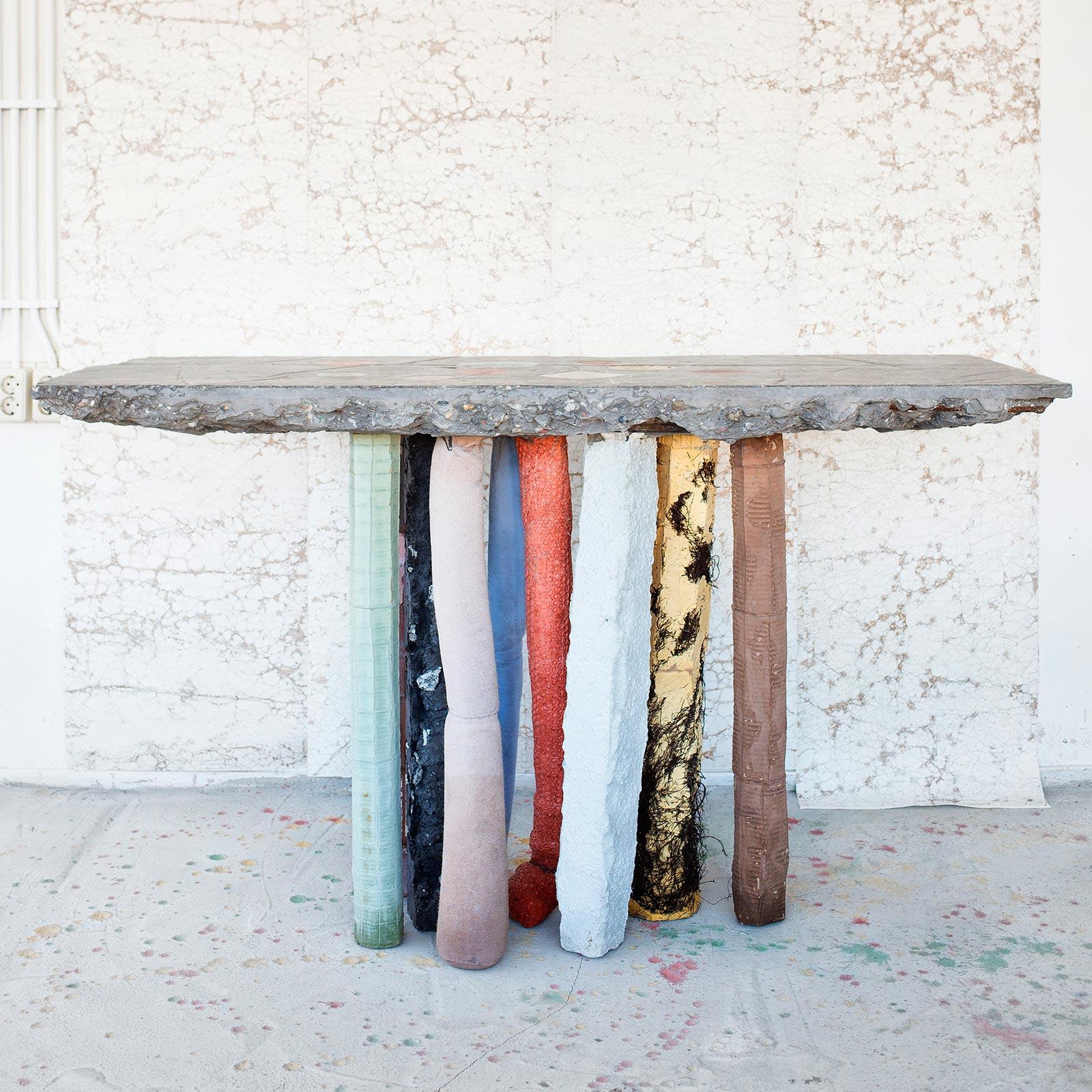 Fossil Console in Concrete by Nacho Carbonell In New Condition In Milan, IT