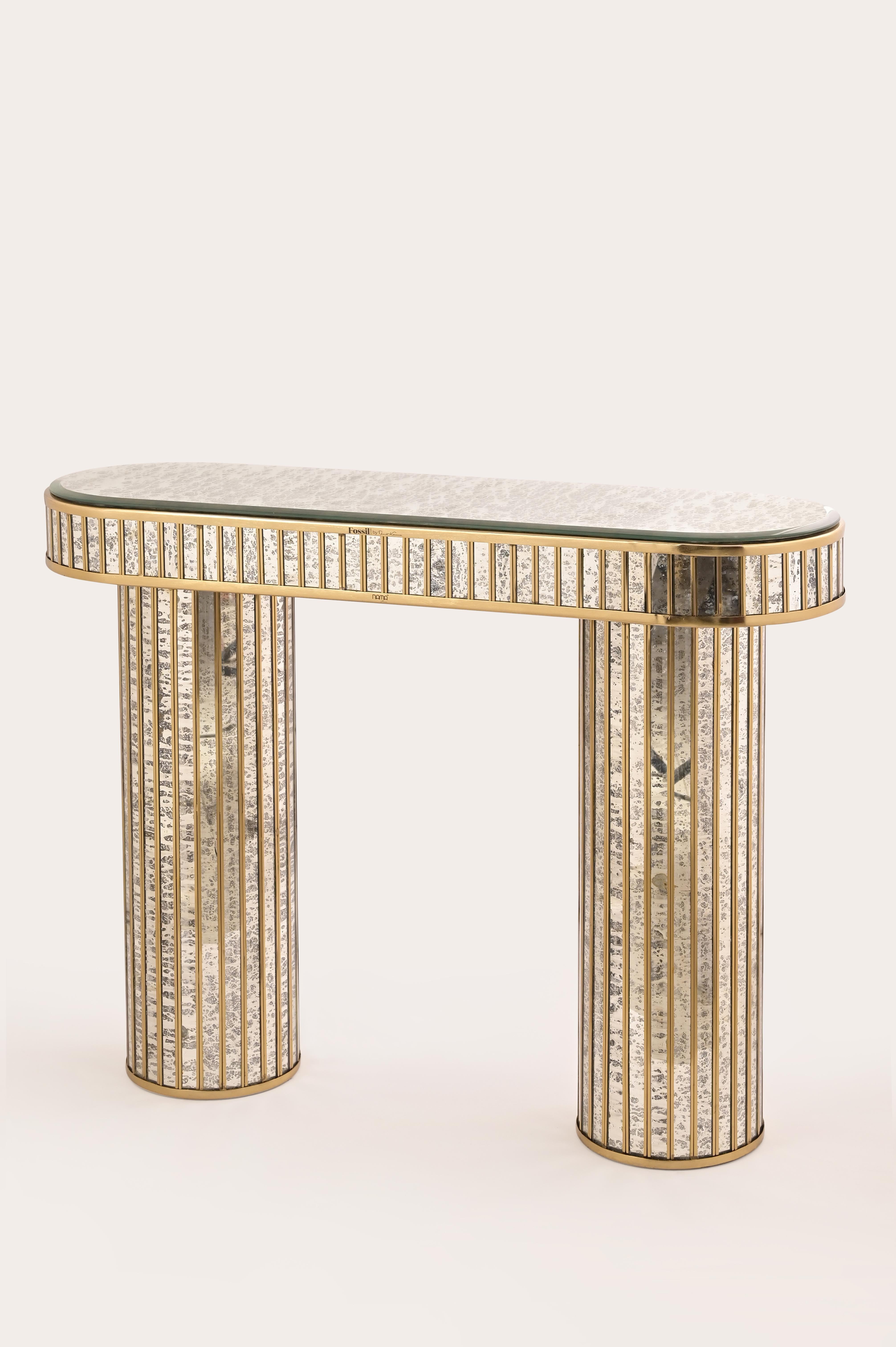 Indiano Fossil Console Table di Studio Namit Khanna in vendita