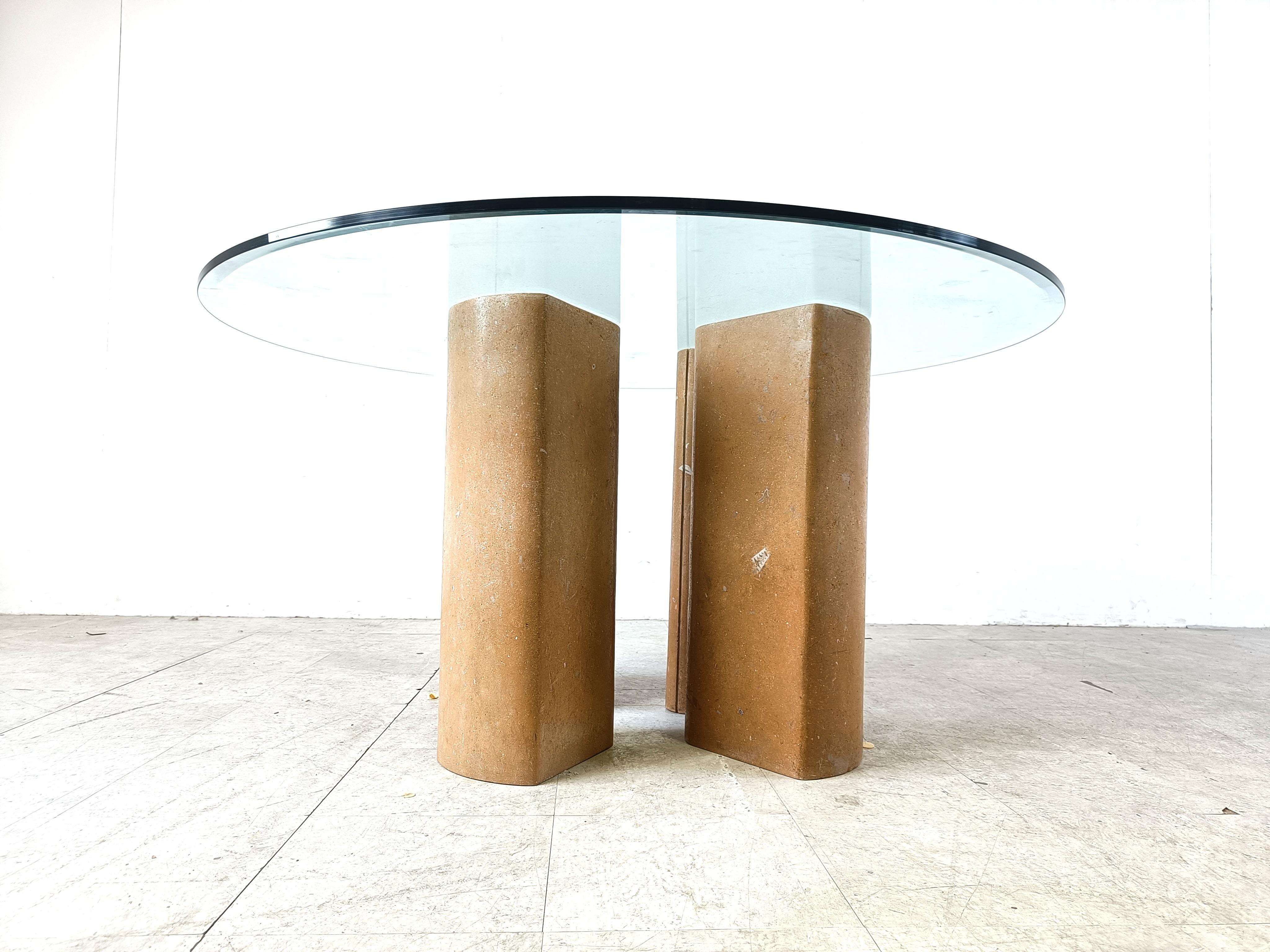 Fin du 20e siècle Table de salle à manger en pierre fossile, 1970 en vente