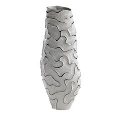 Fossilia Monolite Platinum Vase