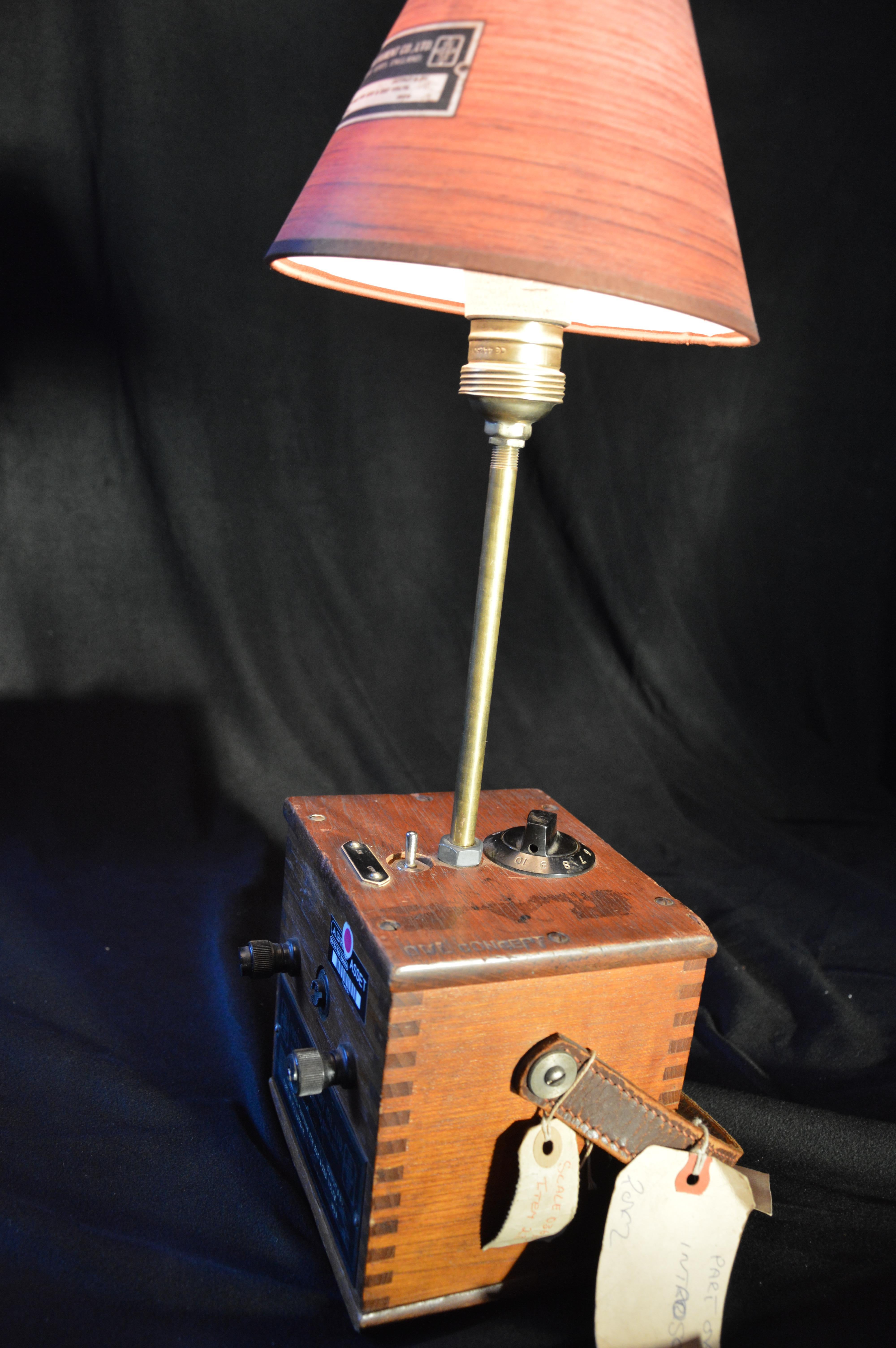The lamp’s design is based on the apparatus by Foster Instrument Co. Ltd England,
whose origins date back to 1910. The device was made in 1959 and functioned as a transformer.
This item was supplied by the British Army, which is confirmed by the