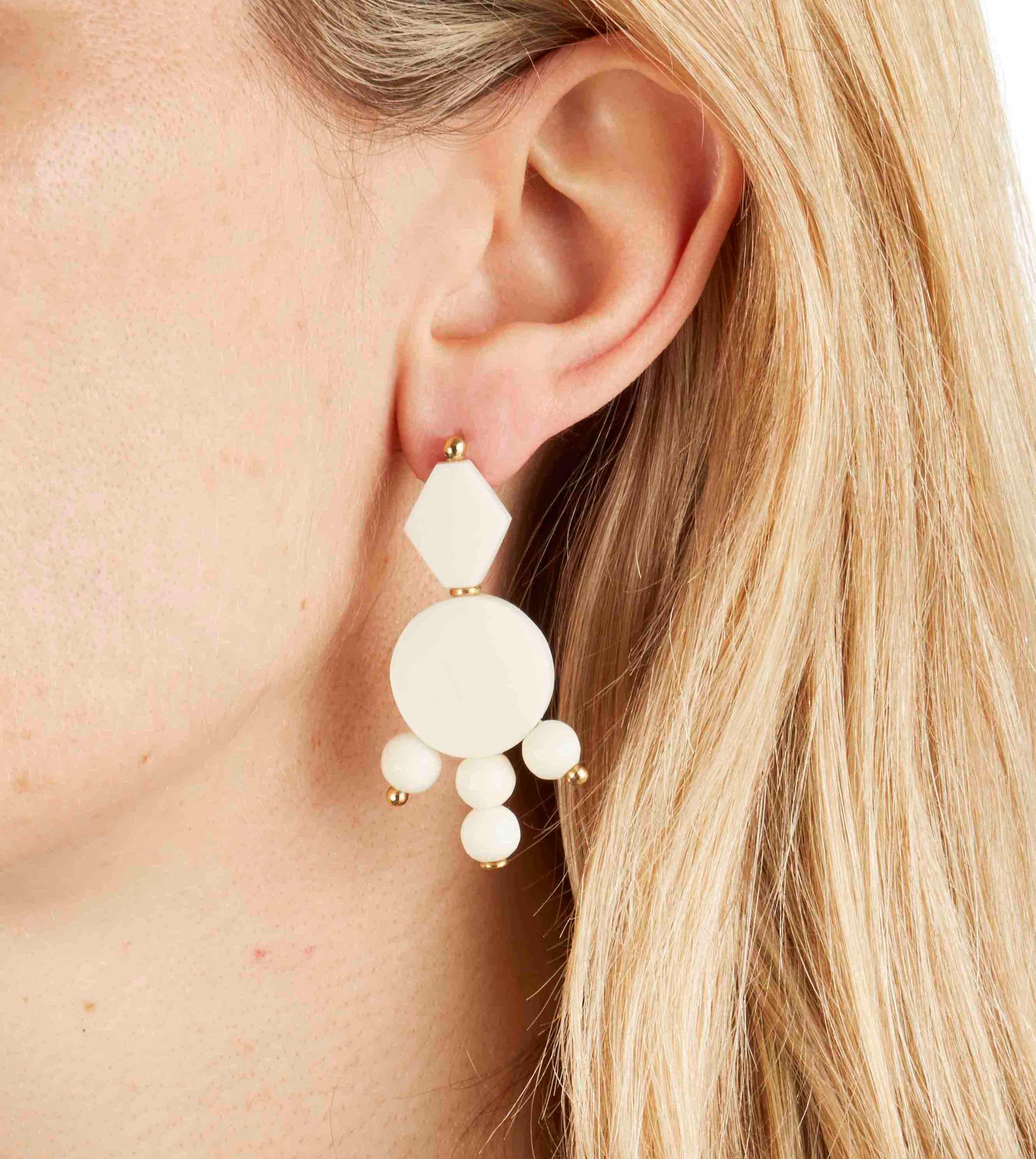 Fouche Bone Earrings  In New Condition For Sale In London, GB