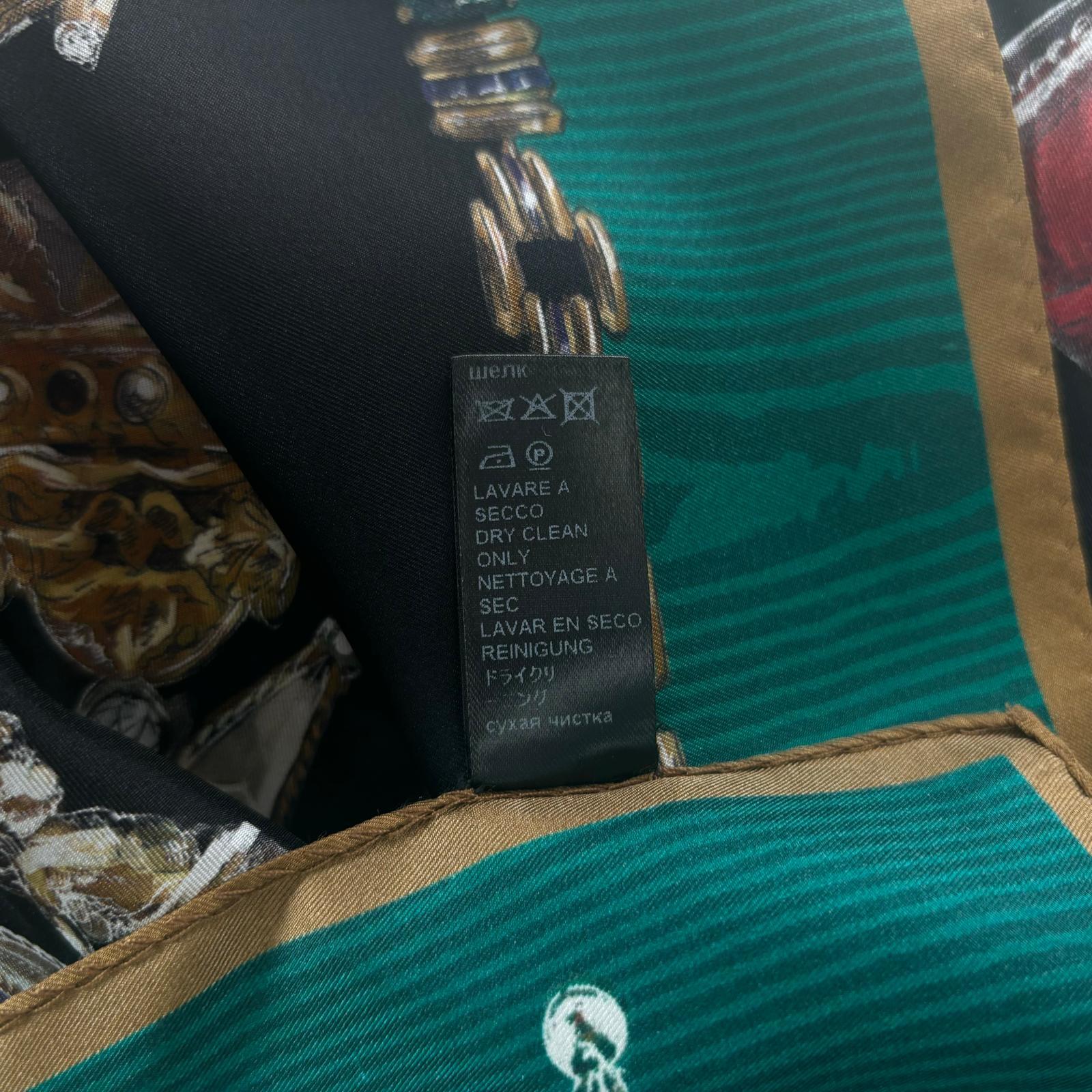 Foulard Dolce & Gabbana limited edition en Nuevo estado para la venta en Basaluzzo, IT