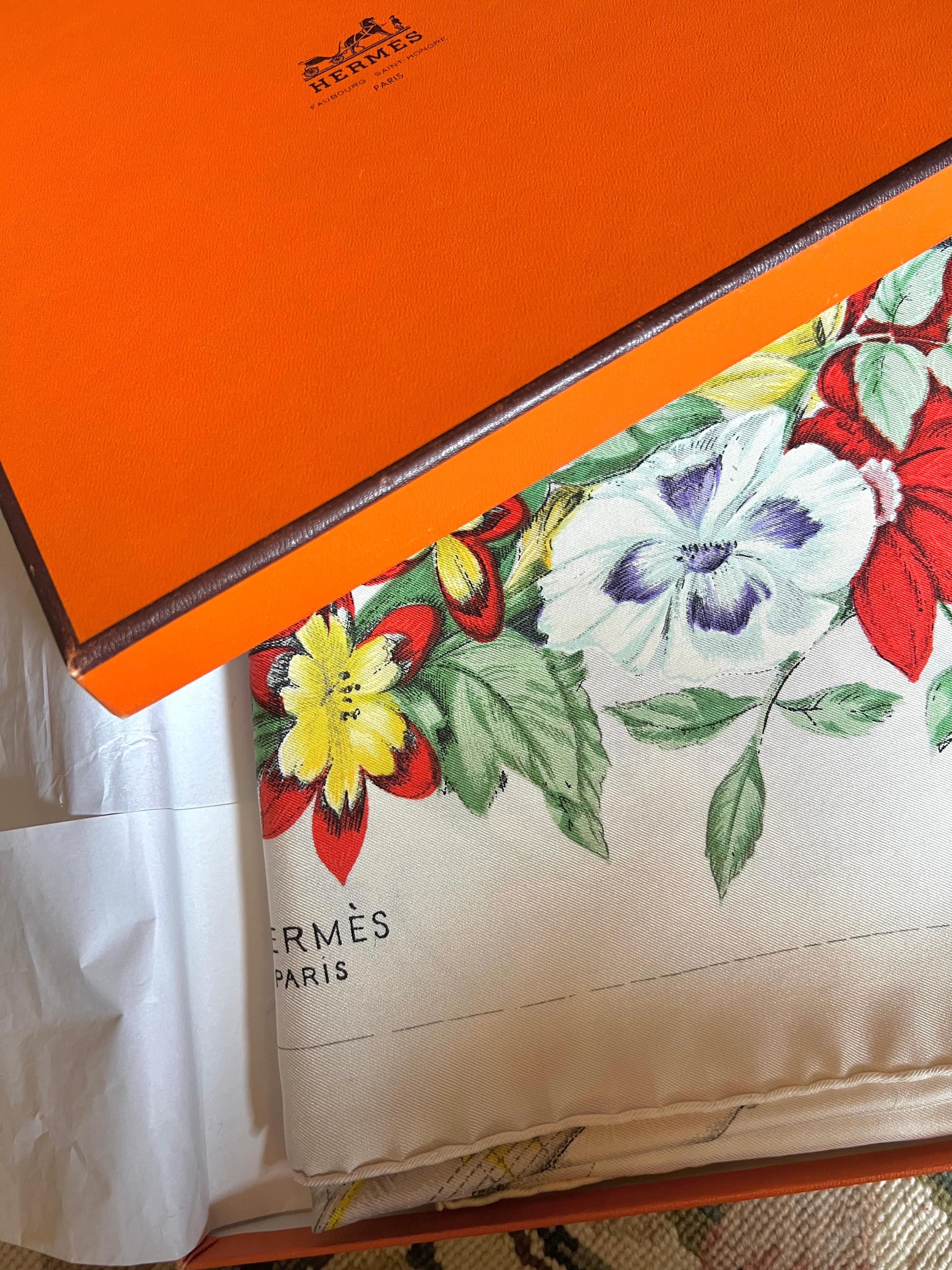 Hermès scarf For Sale 3