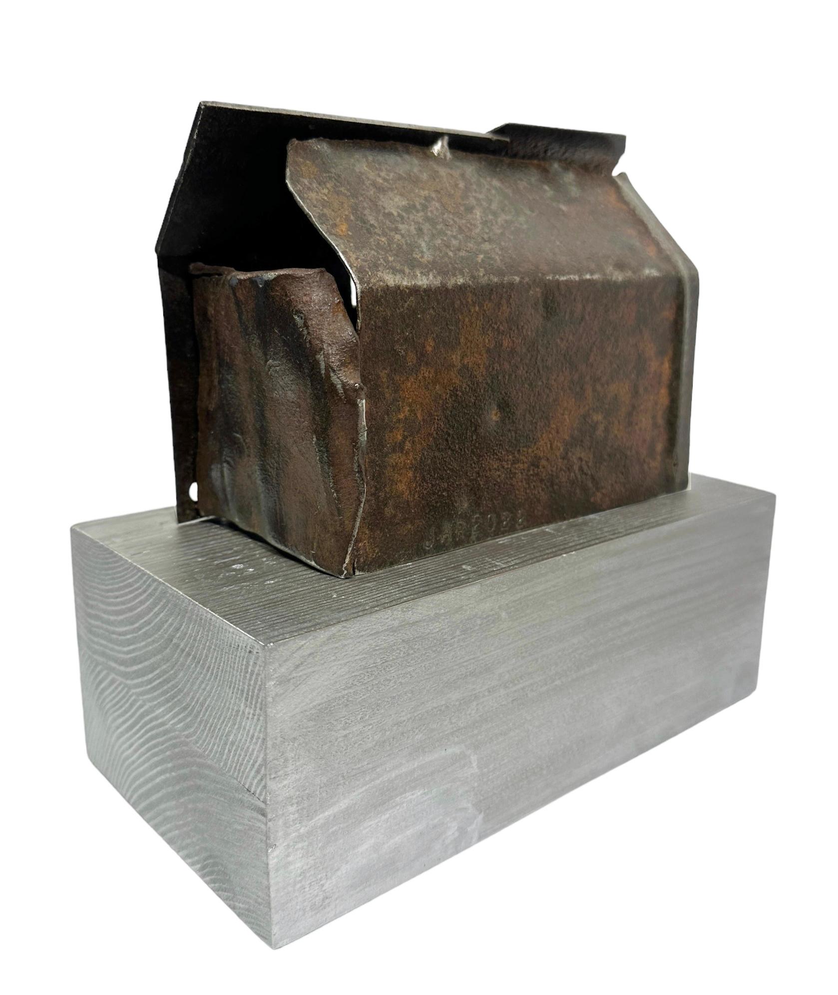 Américain Structure en acier trouvée et récupérée sur une base en bois en vente