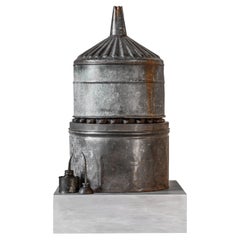 Fundstück-Skulptur – Sammlerstück-Skulptur aus Stahl, Assemblage Nr. 05 von Jim Rose