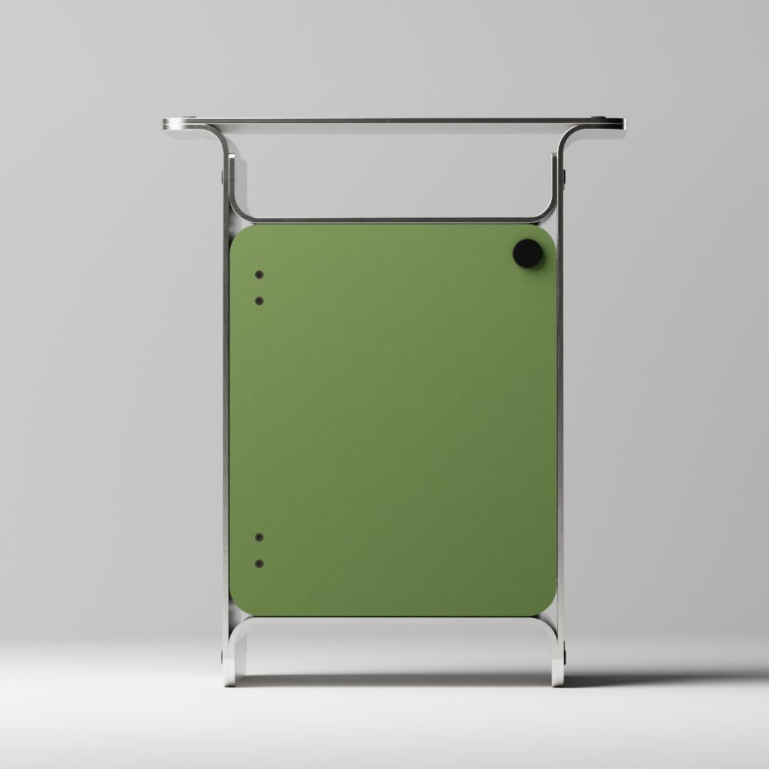 Utilisant des techniques simples de tôlerie qui servent à la fois un rôle fonctionnel et esthétique, la table d'appoint Foundation s'intégrera dans n'importe quelle pièce de style. Le design épuré et minimaliste de cette table d'appoint lui permet