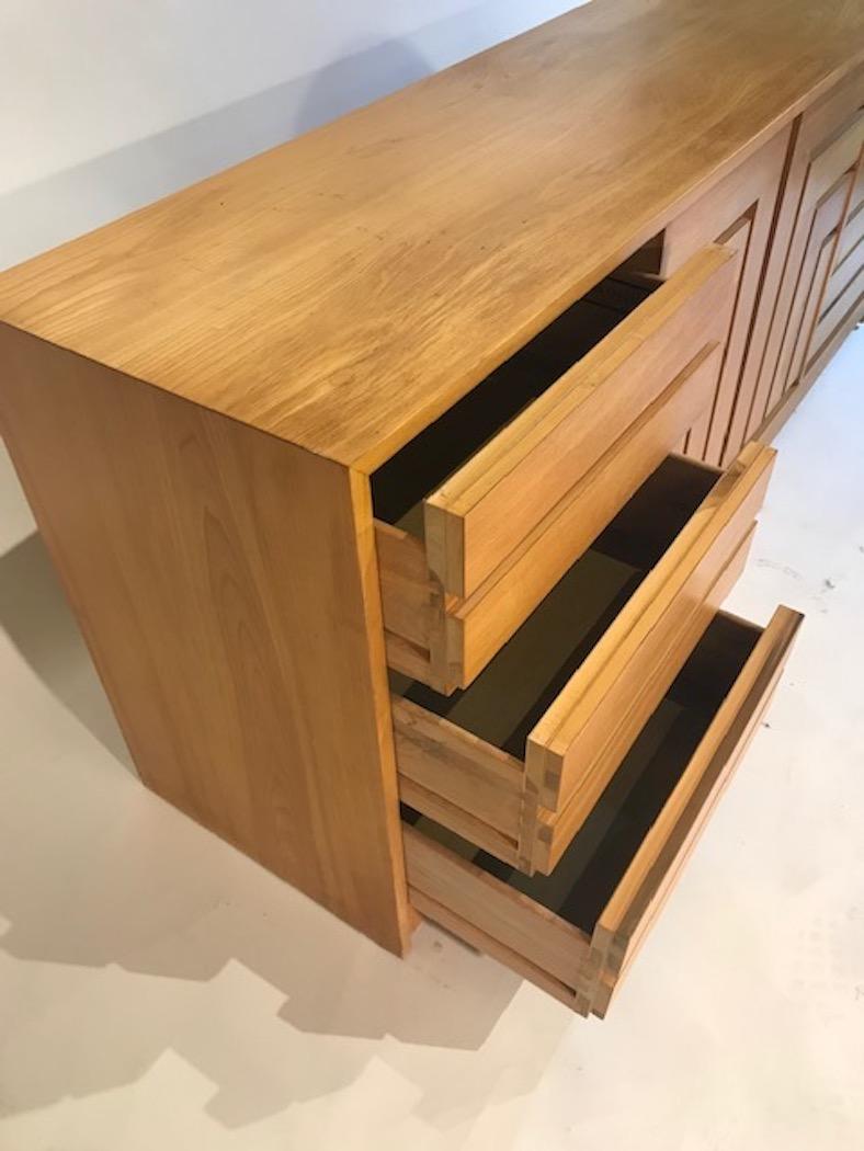 Founders Furniture 1970s Geometric Cubist Front Blonde Credenza, Chest, Dresser In Good Condition In Hudson, NY