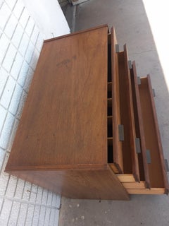 Founders Mid Century 4 Drawer Chest by Jack Cartwright