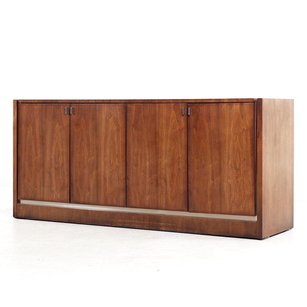 Mid-Century Modern Founders Mid Century Walnut Credenza For Sale