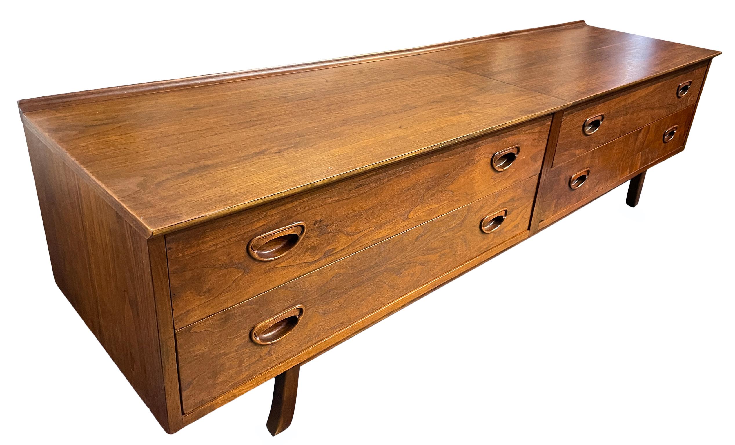 American Founders Mid-Century Walnut Low 4 Drawer Dresser Credenza Carved Handles