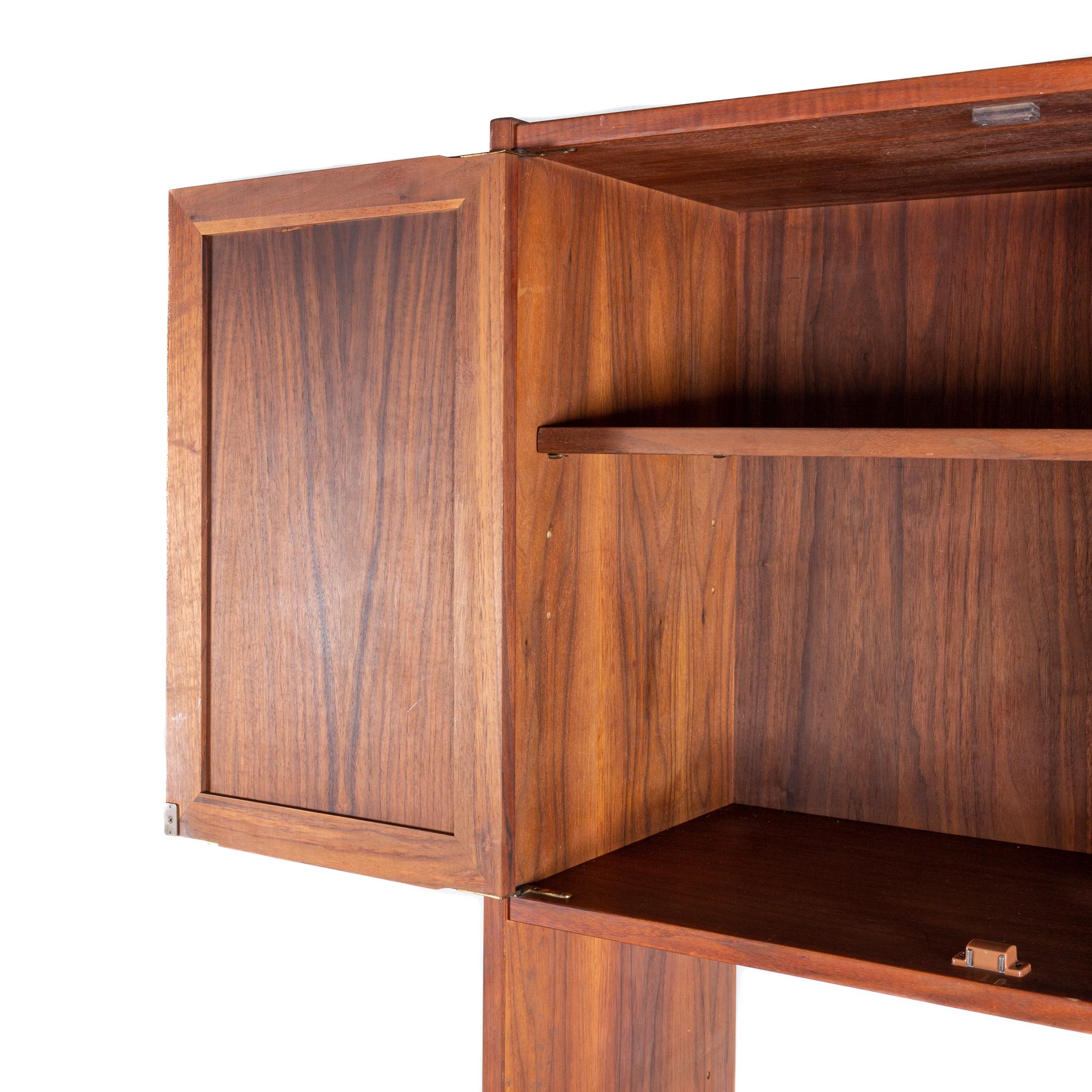 Founders Style Mid Century Walnut and Cane Display Shelf For Sale 3