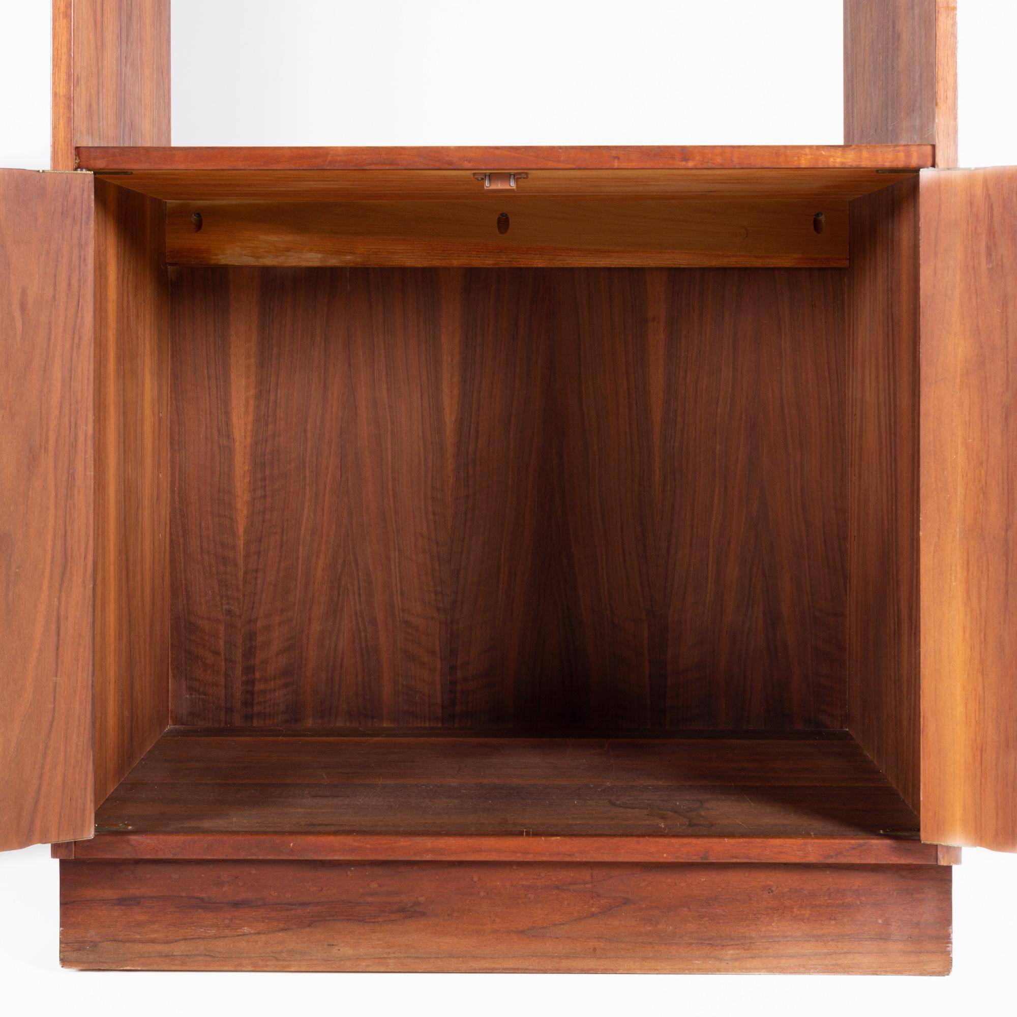 Founders Style Mid Century Walnut and Cane Display Shelf For Sale 7