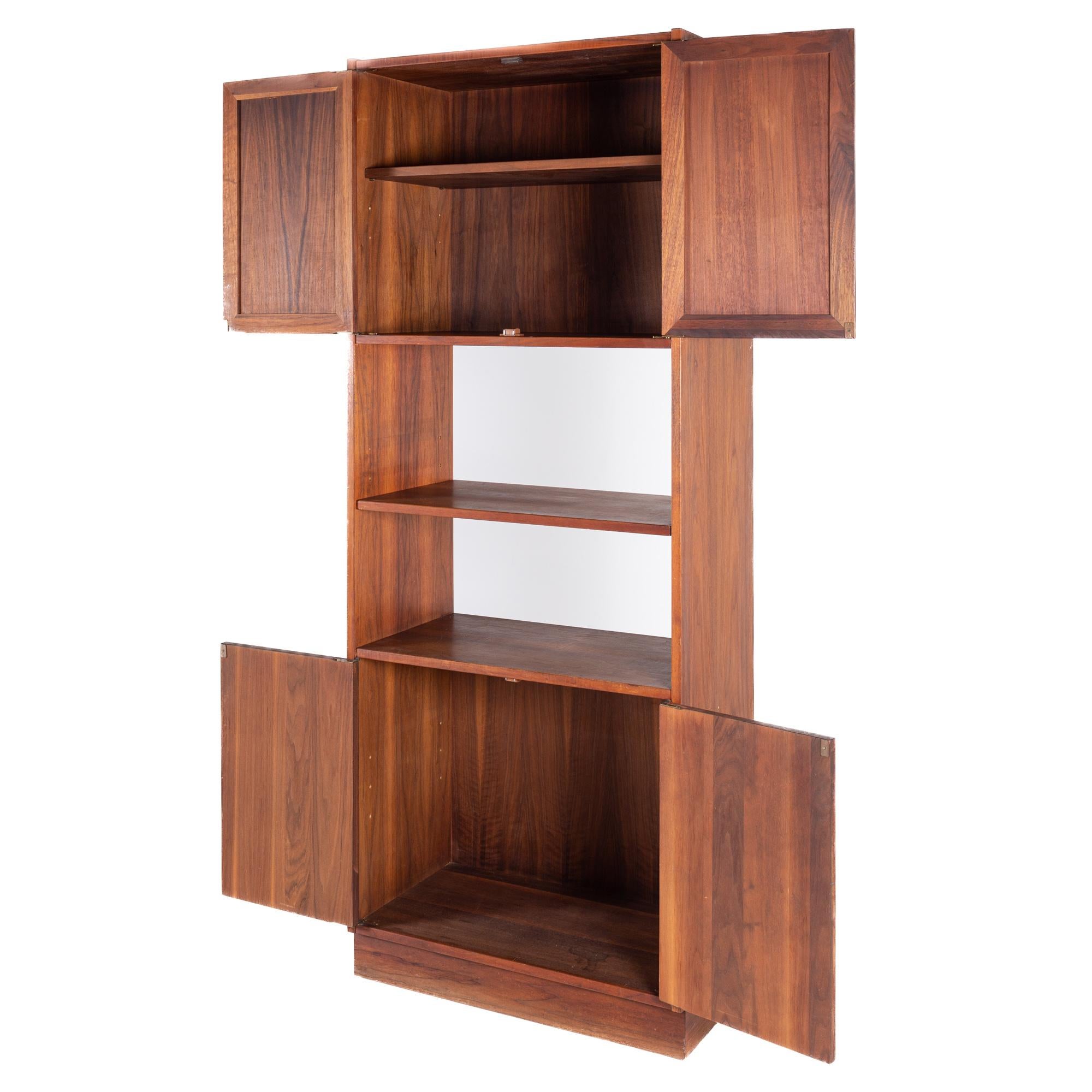 Founders Style Mid Century Walnut and Cane Display Shelf For Sale 2