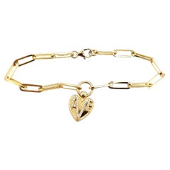 Foundrae 18 Karat Gelbgold Diamant-Kettenarmband mit herzförmigem Charme
