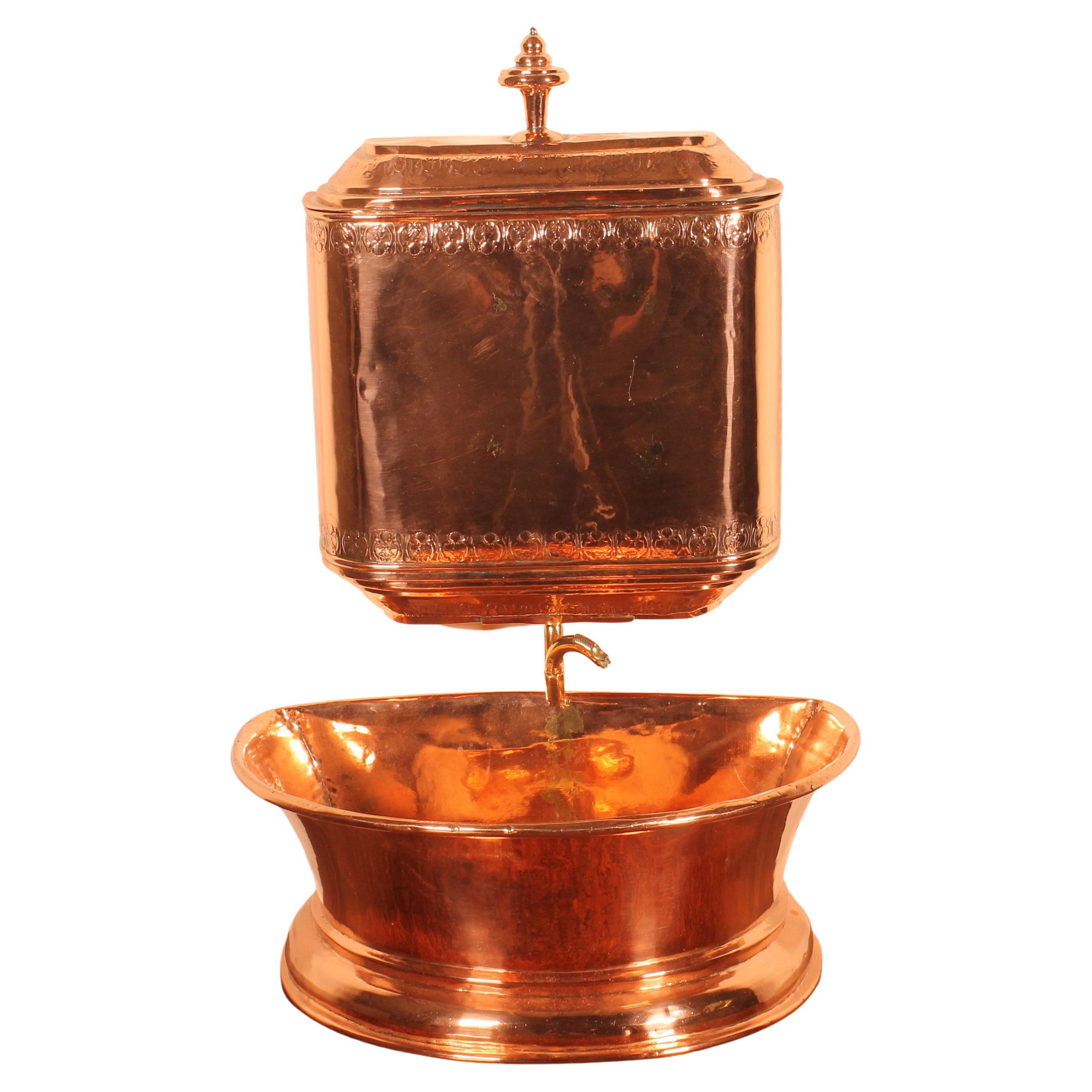 Fountain and Its Copper Basin, 18th Century For Sale