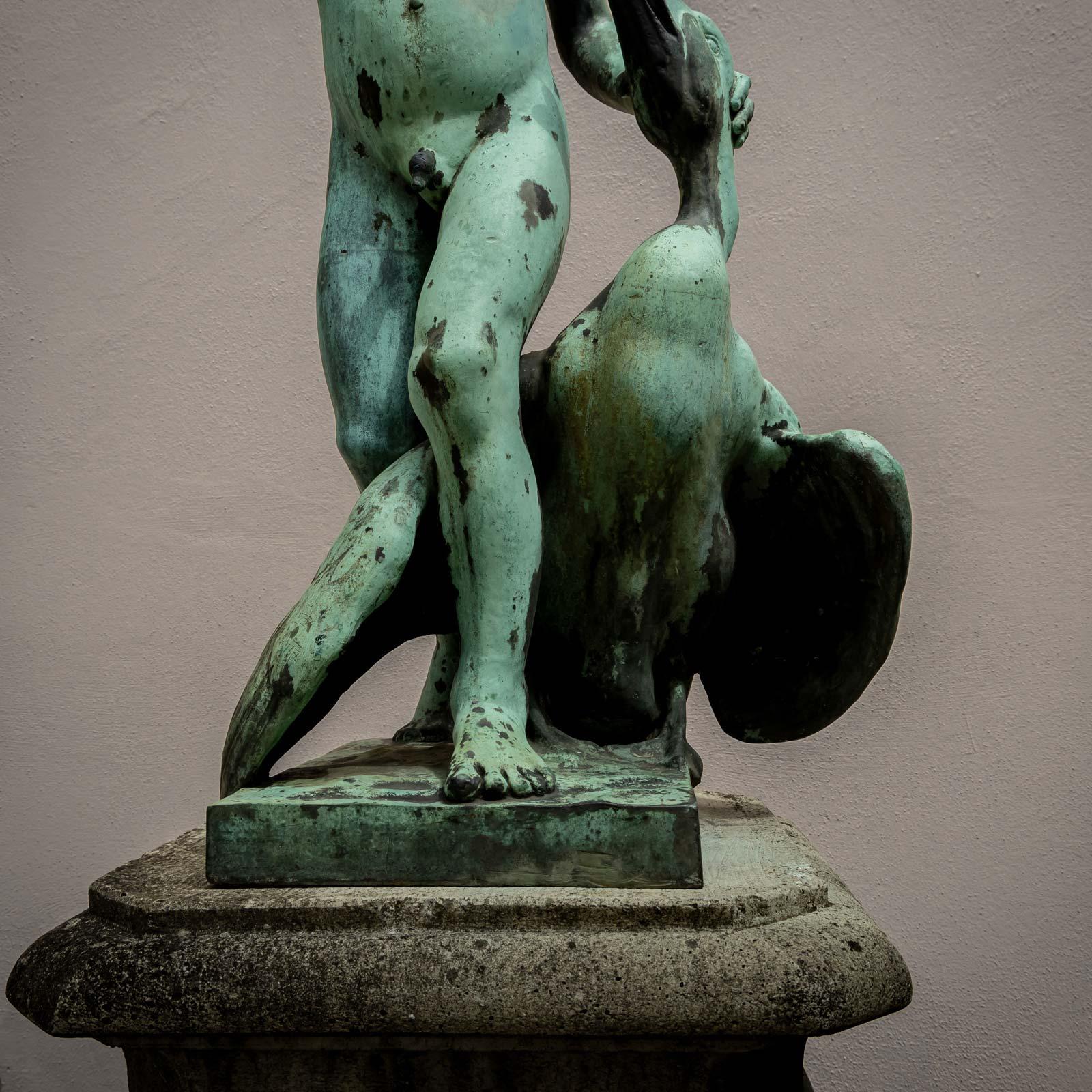 Testa di fontana di ragazzo con rana e oca, XIX secolo in vendita 9