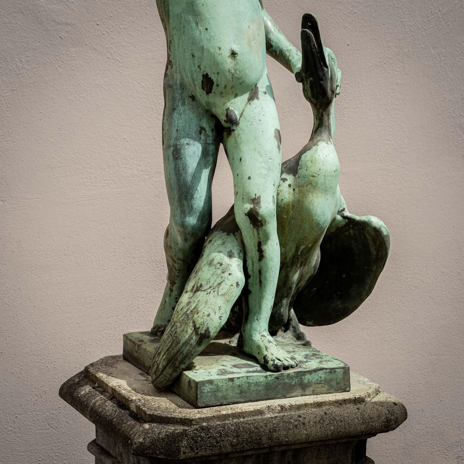 Metallo Testa di fontana di ragazzo con rana e oca, XIX secolo in vendita