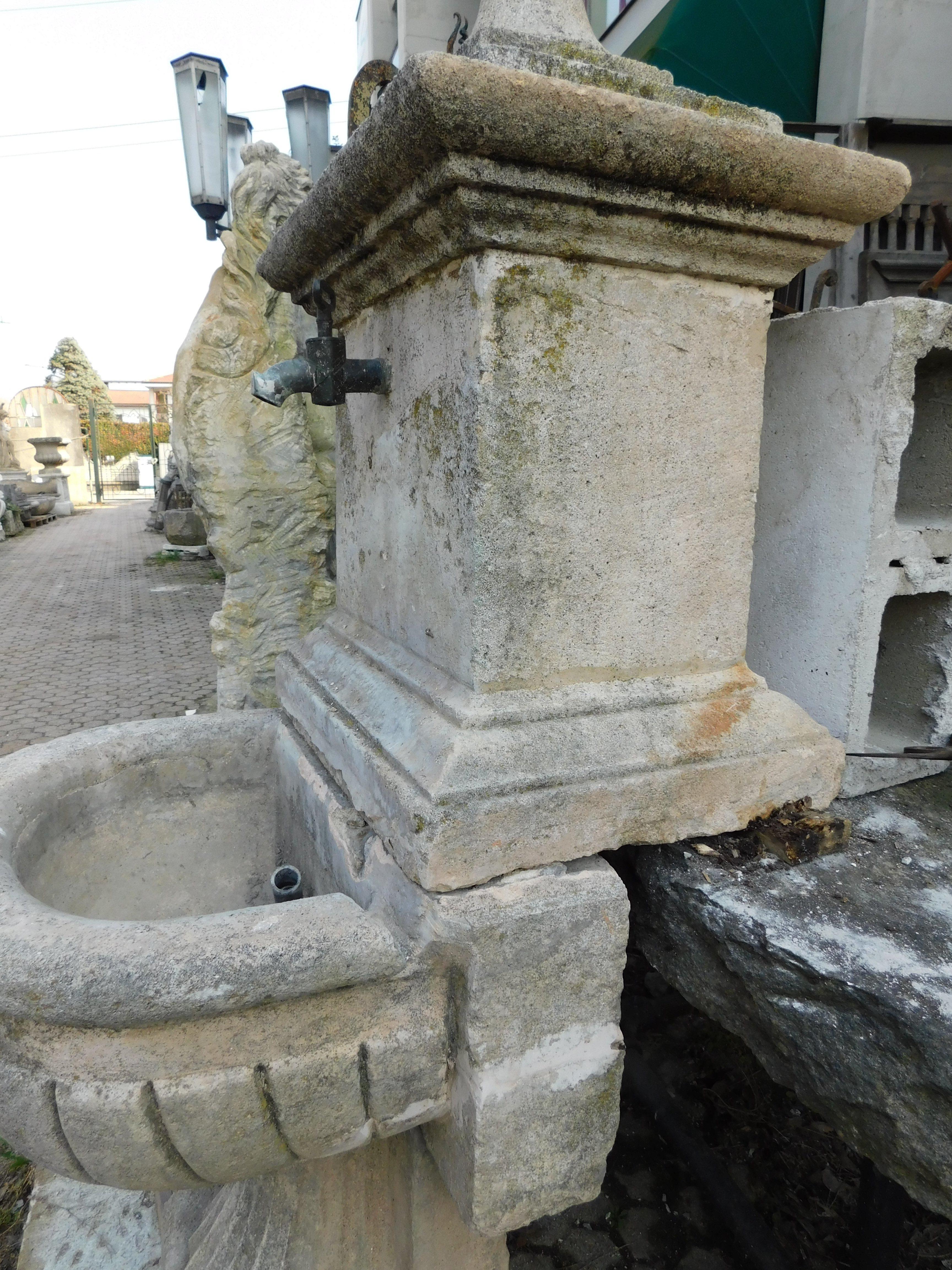 19th Century Fountain in gray stone, with spout and applied to the wall, Italy For Sale