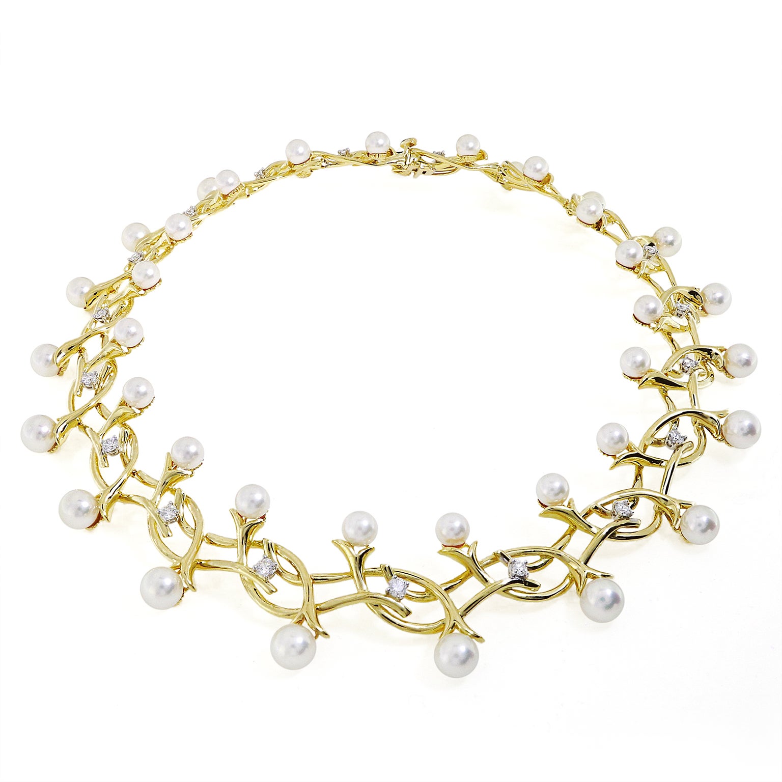 Round Cut Fountain of Dazzle Pearl Necklace